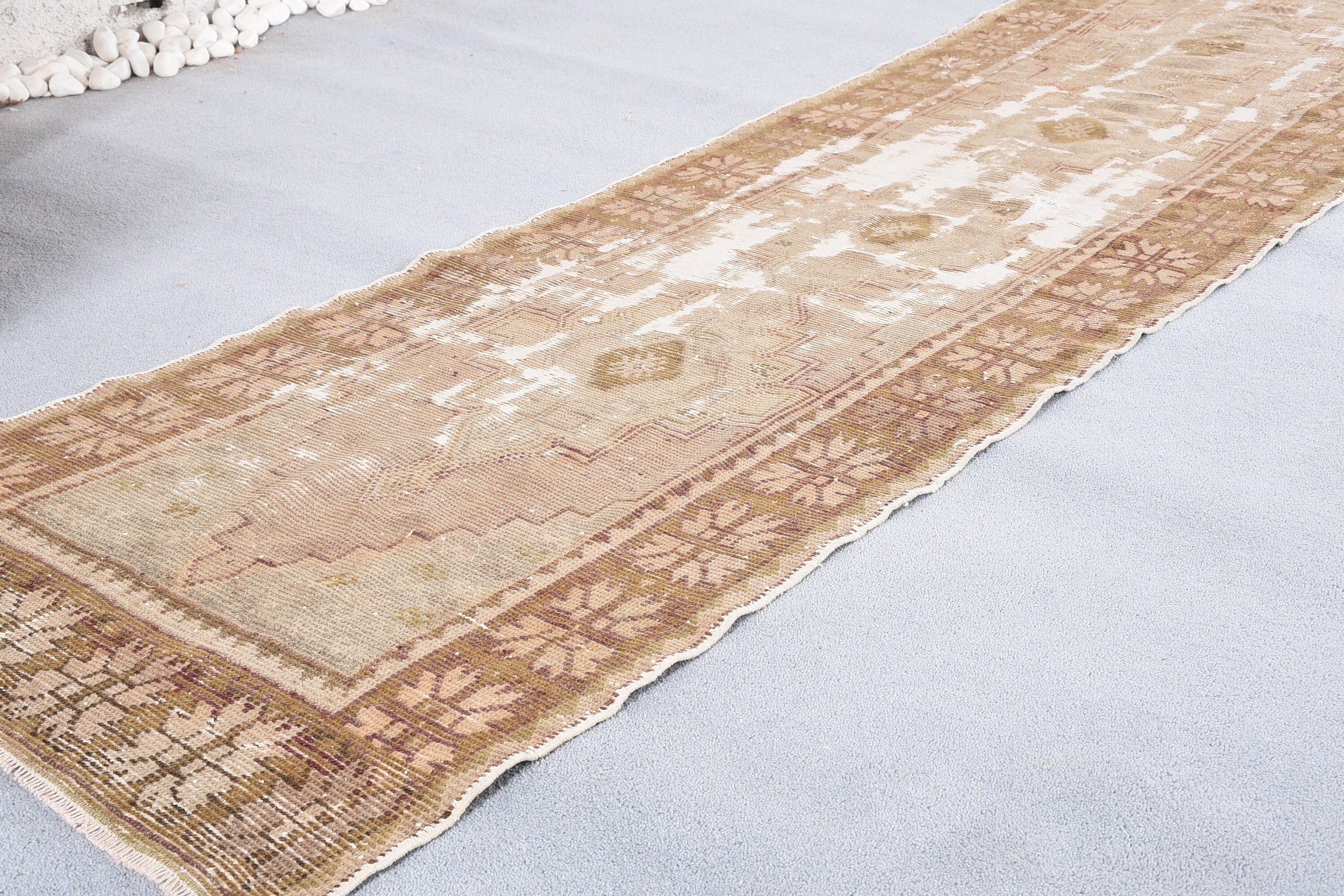 2.7x9.7 ft Runner Halıları, Runner Halıları, Türk Halısı, Merdiven Halısı, Yeşil Yün Halılar, Havalı Halılar, Oushak Halı, Vintage Halılar, Yün Halı Yolluk Halıları