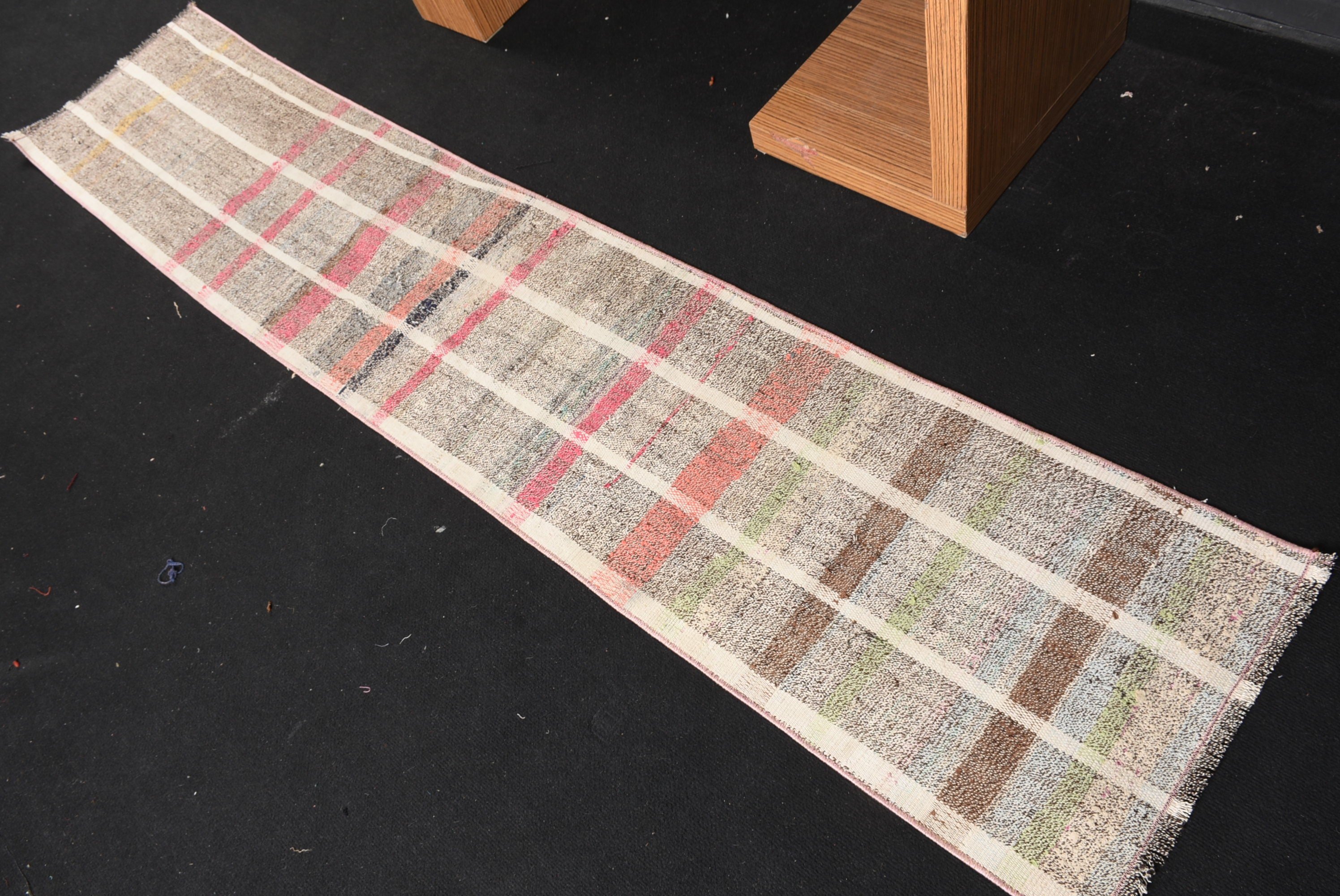 Pembe Havalı Halılar, Soyut Halı, Kilim, Fas Halısı, Merdiven Halıları, Oryantal Halı, Türk Halısı, Merdiven Halısı, 1.6x8.1 ft Runner Halısı, Vintage Halı