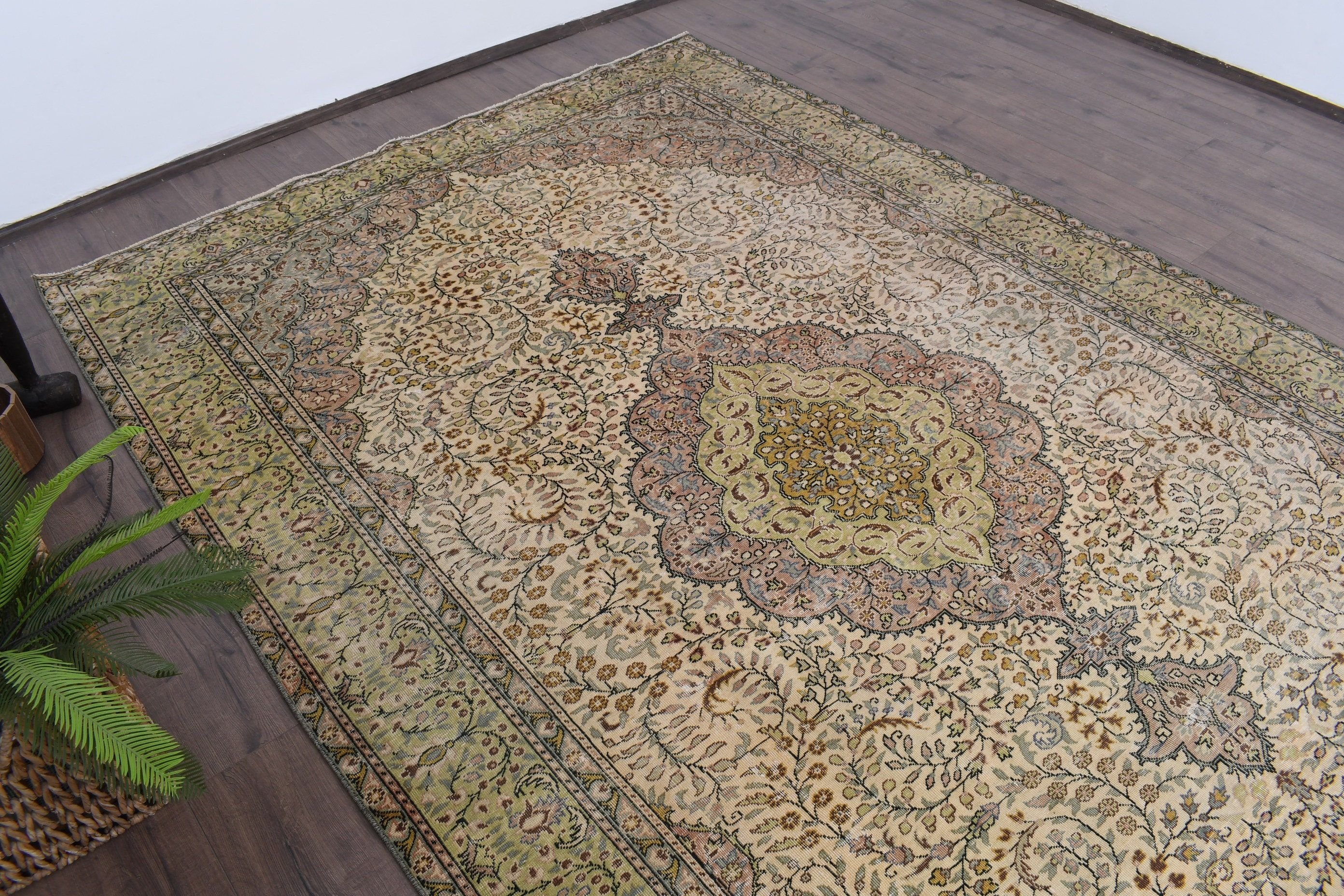 Yer Halıları, Vintage Halılar, 6.3x9.6 ft Büyük Halı, Bej Yer Halıları, Parlak Halı, Türk Halıları, Oushak Halıları, Salon Halısı, Yemek Odası Halıları