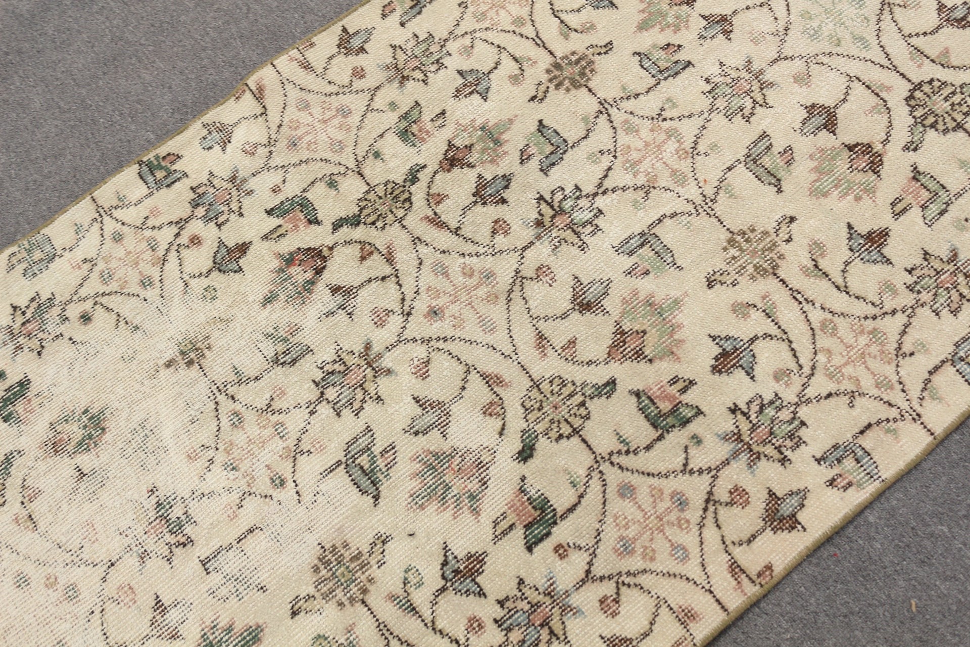 Home Decor Rugs, Beige Bedroom Rug, 3.1x5.7 ft Accent Rugs, Nursery Rug, Entry Rug, Turkish Rug, Vintage Rug, Outdoor Rug