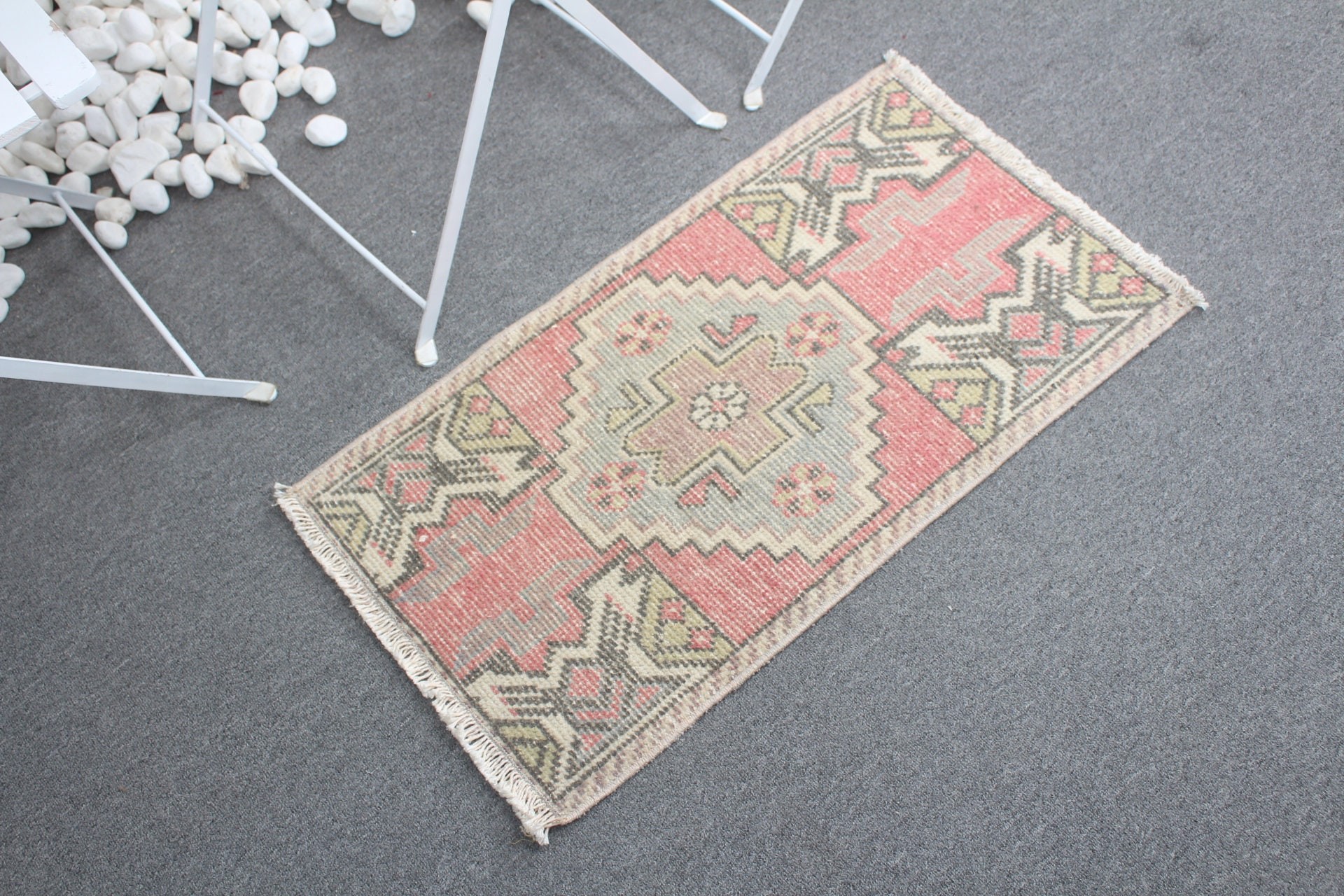 Door Mat Rug, Turkish Rug, Old Rug, Rugs for Kitchen, 1.5x2.7 ft Small Rugs, Wool Rug, Nursery Rug, Antique Rug, Vintage Rugs, Red Cool Rug