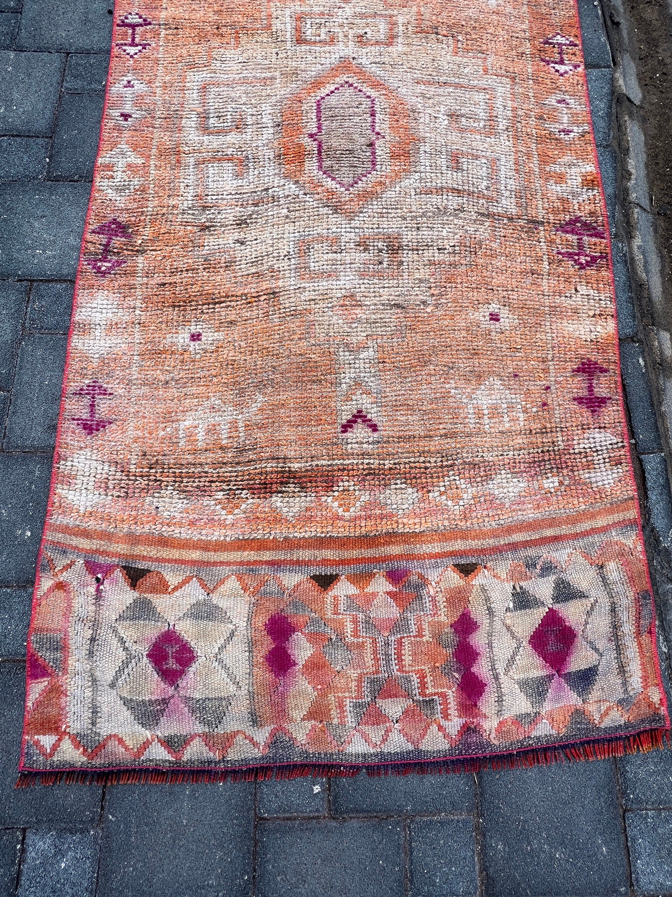 Vintage Halılar, Soluk Halılar, Koridor Halısı, Merdiven Halısı, 3,1x11,7 ft Runner Halısı, Türk Halısı, Fas Halıları, Turuncu Anadolu Halıları