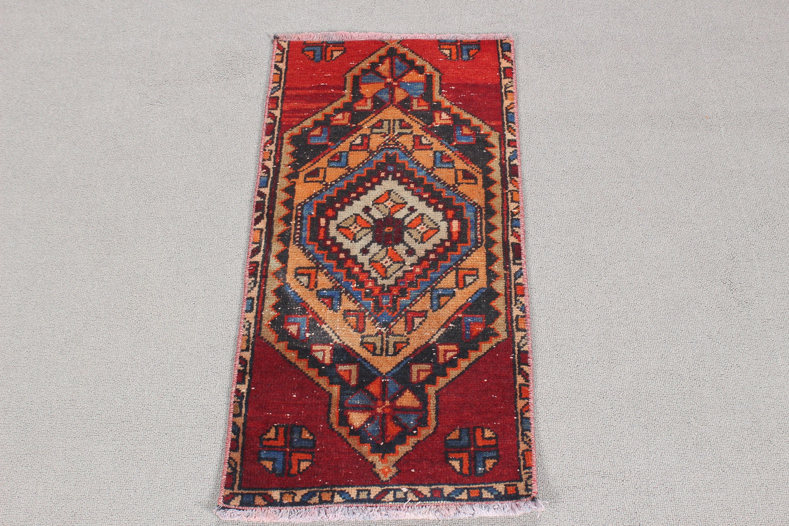 Çocuk Halısı, Kırmızı Soğuk Halılar, Vintage Halı, 1.3x2.6 ft Küçük Halılar, Yün Halılar, Vintage Dekor Halı, Türk Halıları, Fas Halısı, Duvara Asılı Halılar