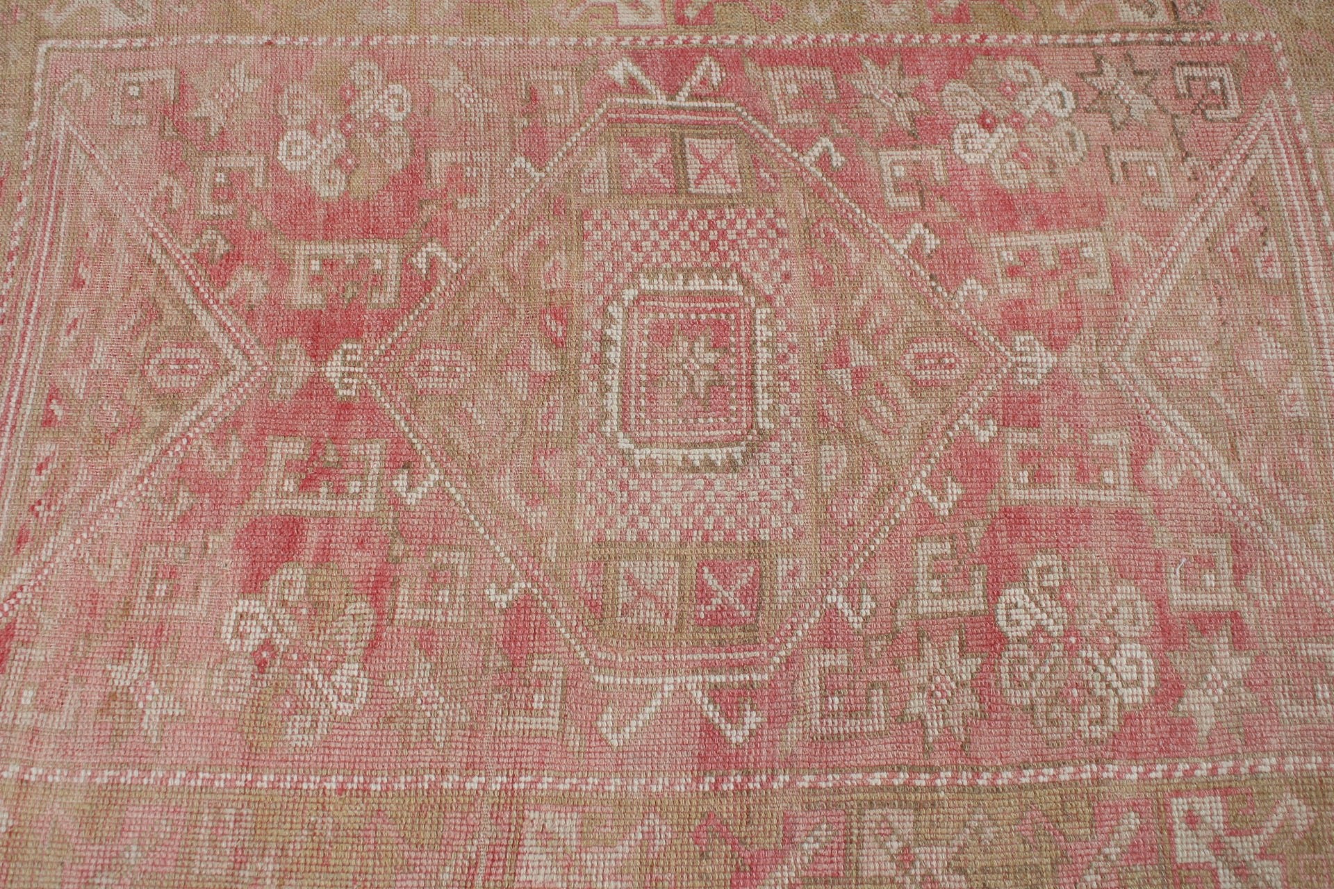 Vintage Rugs, Pink Wool Rugs, Kitchen Rugs, Bedroom Rugs, Turkish Rugs, 3.9x5.5 ft Accent Rug, Oushak Rug, Rugs for Nursery