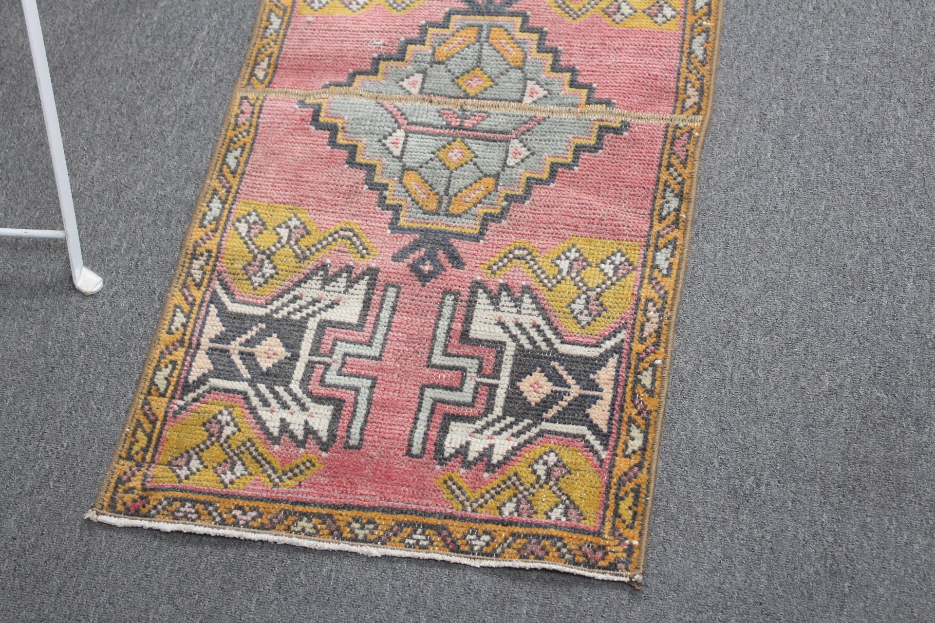 Türk Halıları, Vintage Halılar, 1.6x3.1 ft Küçük Halı, Duvara Asılı Halı, Kırmızı Ev Dekor Halısı, Anadolu Halısı, Çocuk Halıları, Sanat Halısı