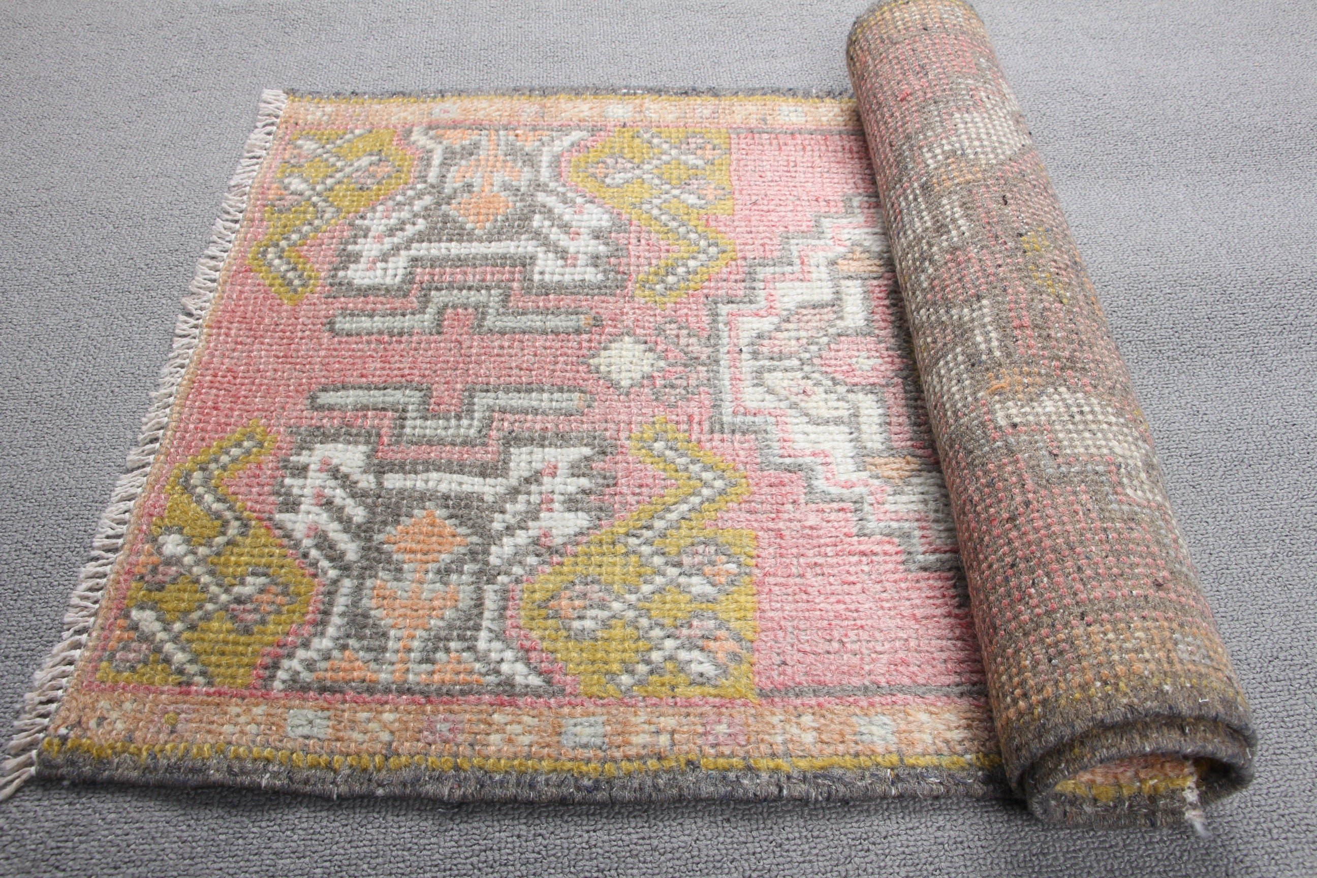 Çocuk Halıları, Vintage Halı, Pembe Antika Halı, 1.6x3 ft Küçük Halılar, Kapı Paspası Halıları, Türk Halısı, Ev Dekor Halısı, Mutfak Halısı, Yün Halı