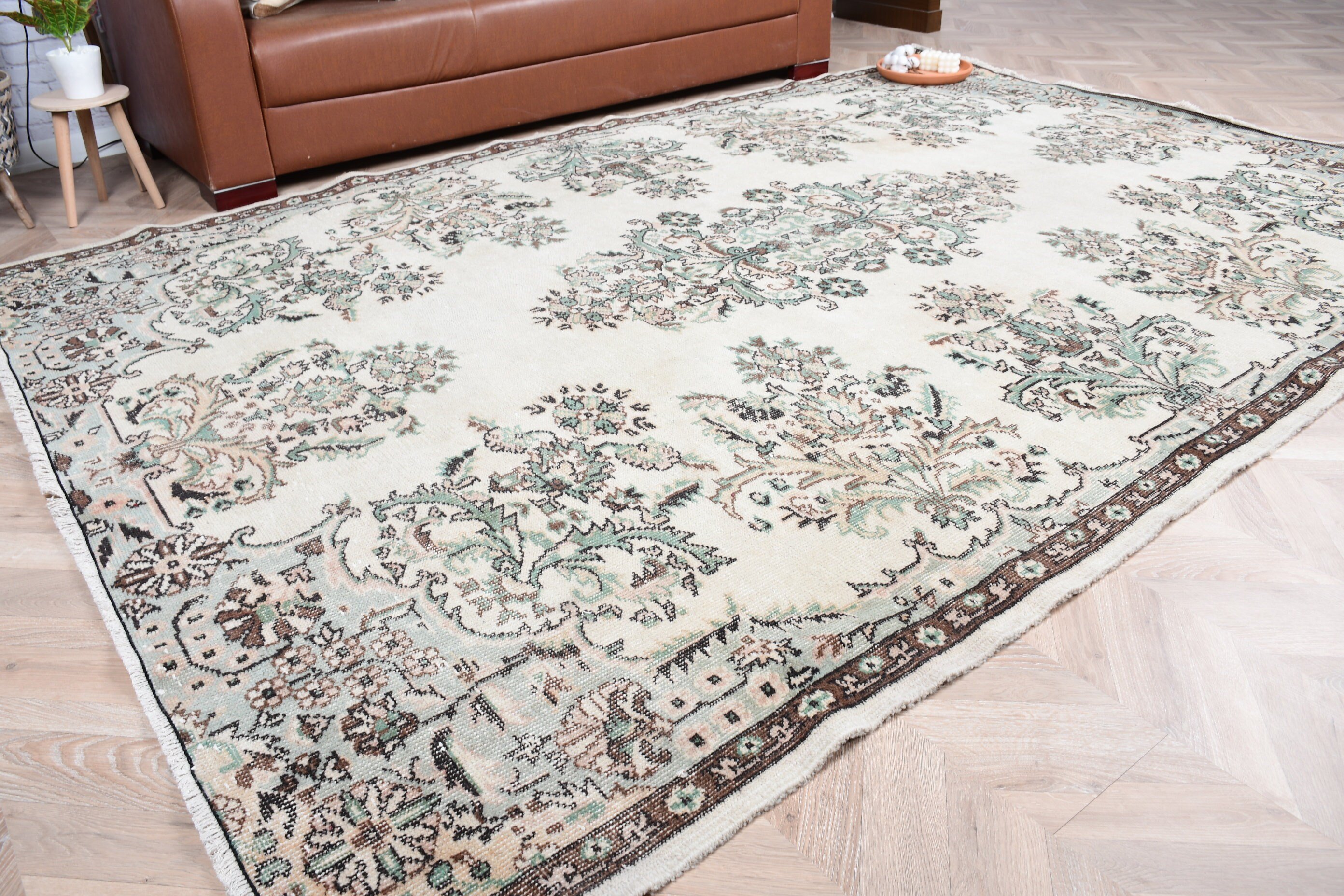 Living Room Rug, Vintage Rug, Muted Rug, Dining Room Rugs, Turkish Rug, 6.8x9.6 ft Large Rug, Beige Oushak Rug, Wool Rug