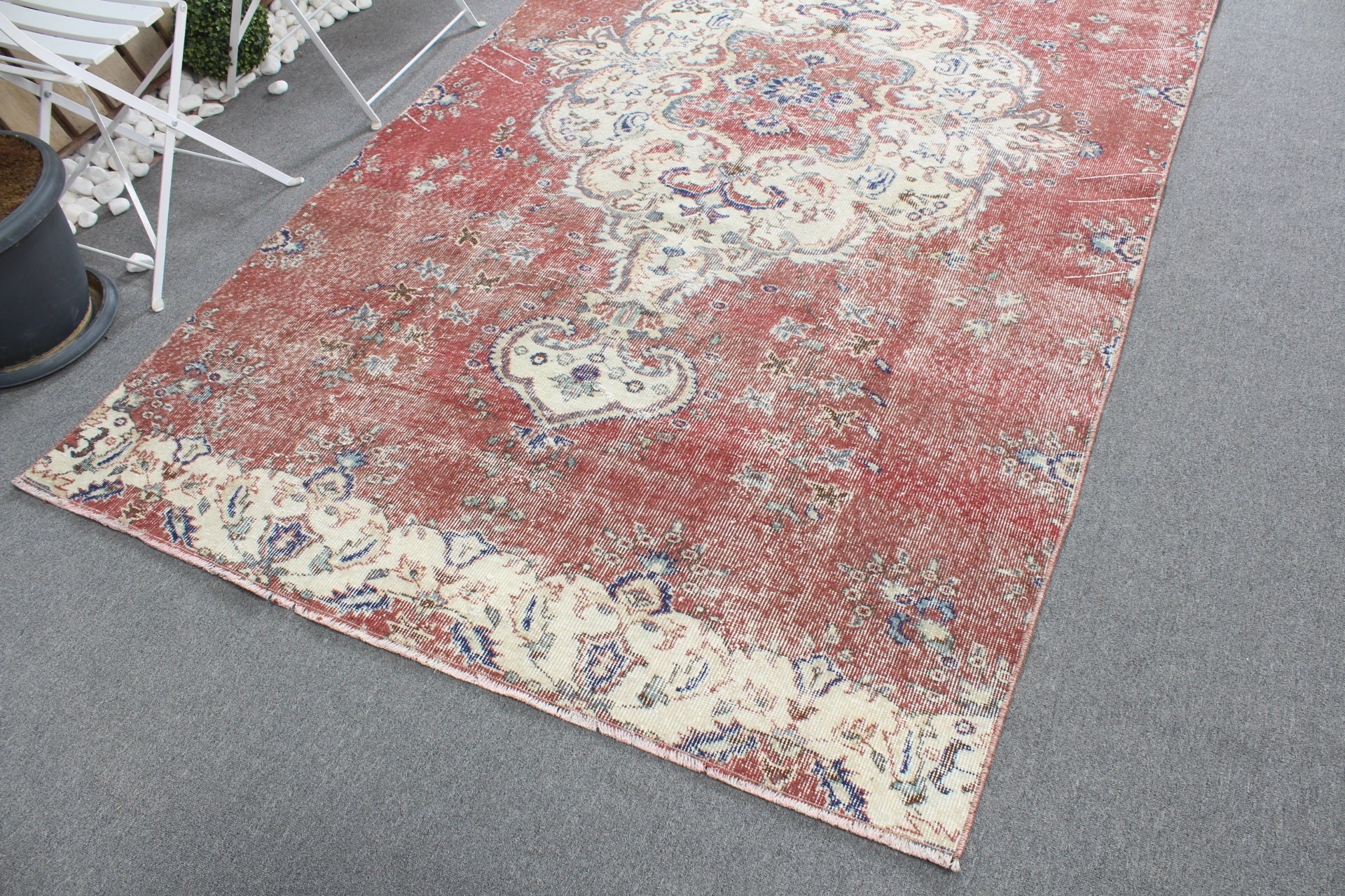 Antique Rug, Vintage Rug, Rugs for Dining Room, 5x9.6 ft Large Rugs, Red Wool Rug, Living Room Rugs, Turkey Rug, Turkish Rug, Bedroom Rug