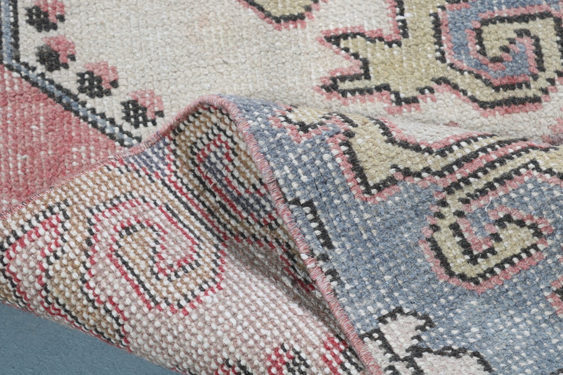 Giriş Halısı, Türk Halısı, Soğuk Halı, Çocuk Halısı, 3x6,7 ft Accent Halısı, Yatak Odası Halısı, Yurt Halısı, Vintage Halılar, Giriş Halıları, Giriş Yolu Halıları