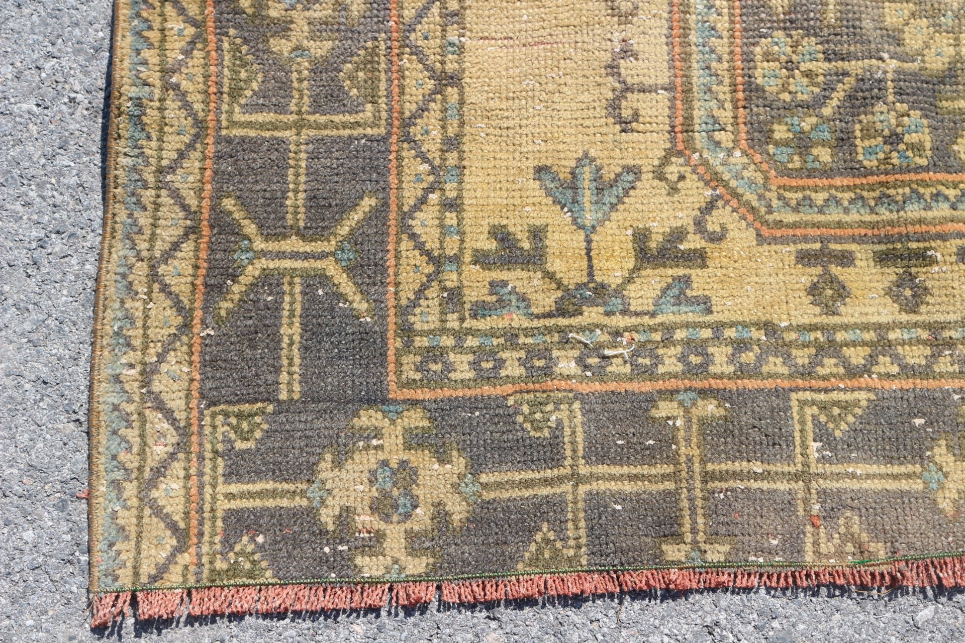 Yellow Moroccan Rugs, Vintage Rug, Turkish Rug, Home Decor Rugs, Salon Rug, Living Room Rugs, Pastel Rug, 4.5x10 ft Large Rug, Antique Rug