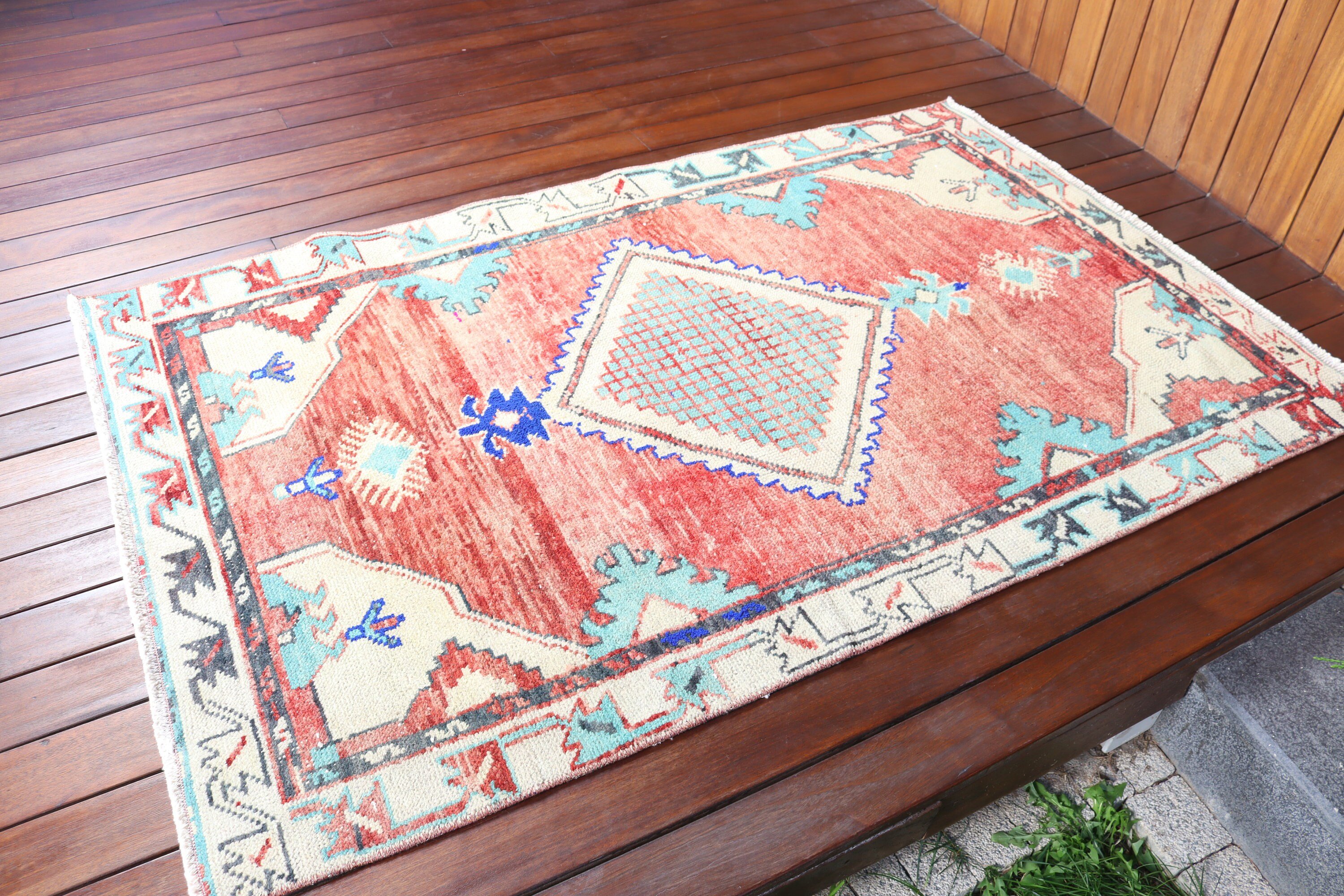 Vintage Rug, Kitchen Rug, Vintage Accent Rug, Boho Rug, Turkish Rug, Exotic Rugs, Red  3.5x5.6 ft Accent Rug, Oushak Rug