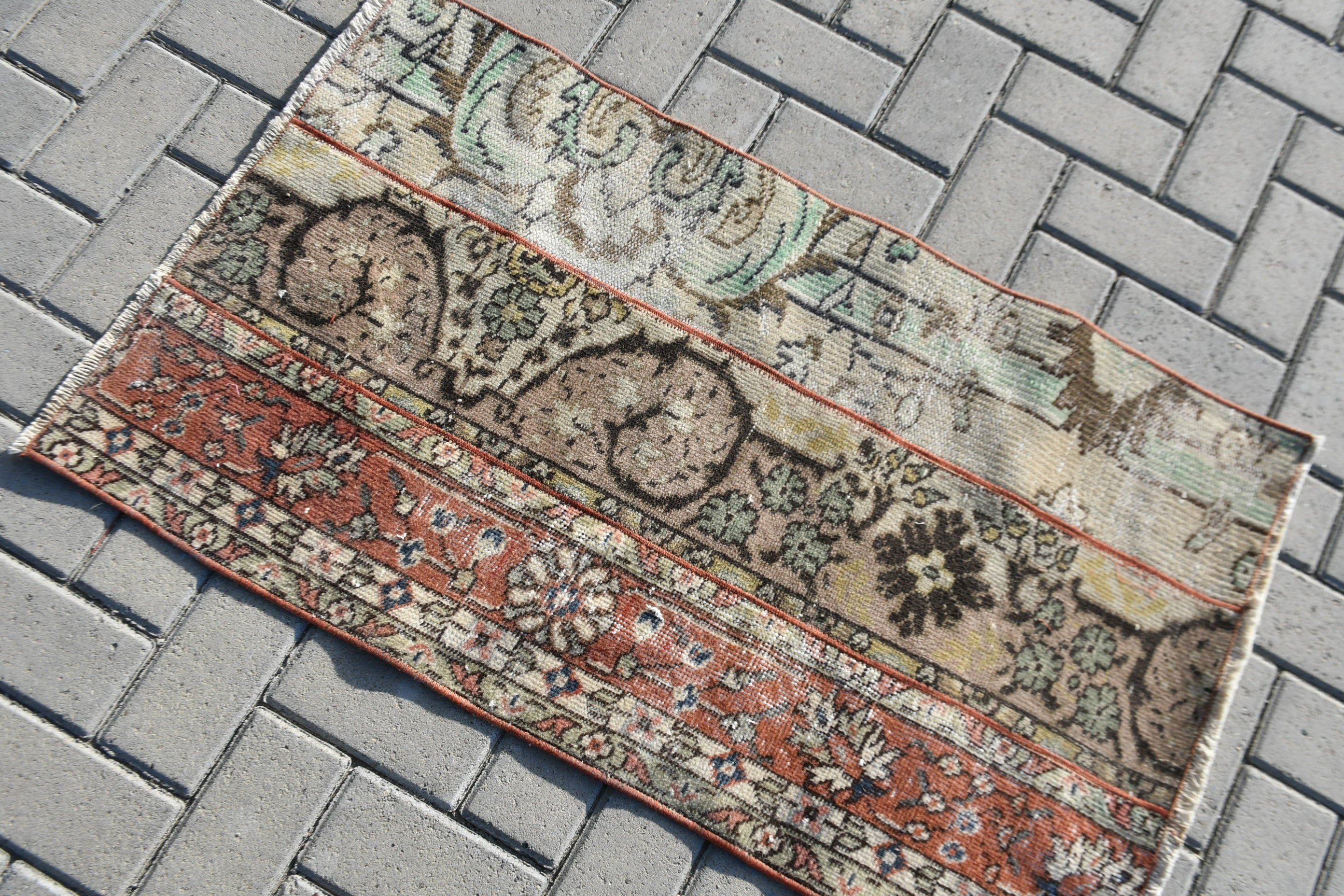 Vintage Halı, Antika Halı, Mutfak Halıları, Yeşil Yün Halı, Yer Halısı, Paspas Halısı, 2.1x3.5 ft Küçük Halı, Yatak Odası Halısı, Türk Halıları