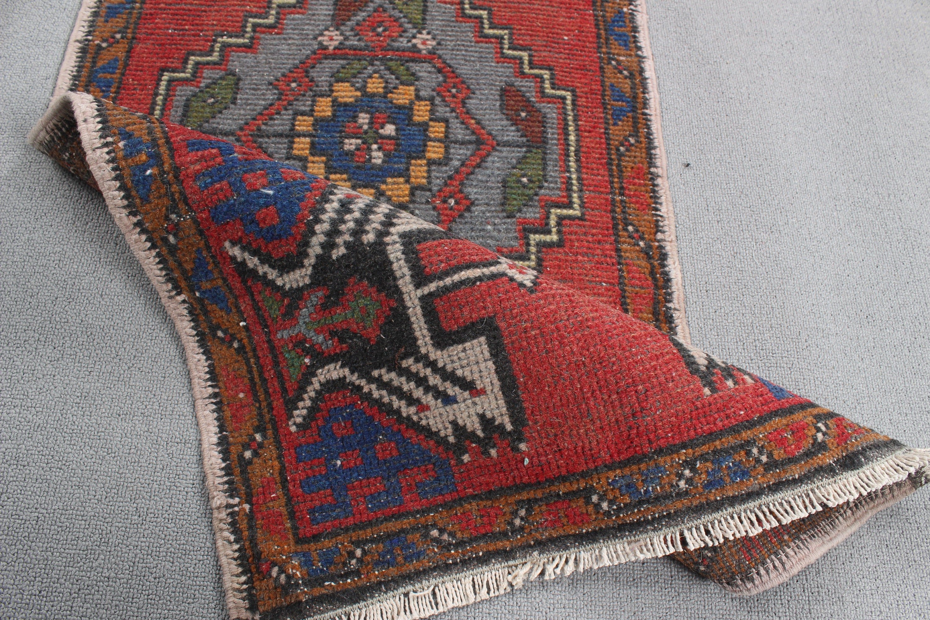 Kırmızı Mutfak Halısı, Duvara Asılı Halı, 1.6x3.3 ft Küçük Halılar, Banyo Halısı, Yatak Odası Halısı, Vintage Halı, Ev Dekor Halısı, Türk Halısı, El Yapımı Halı