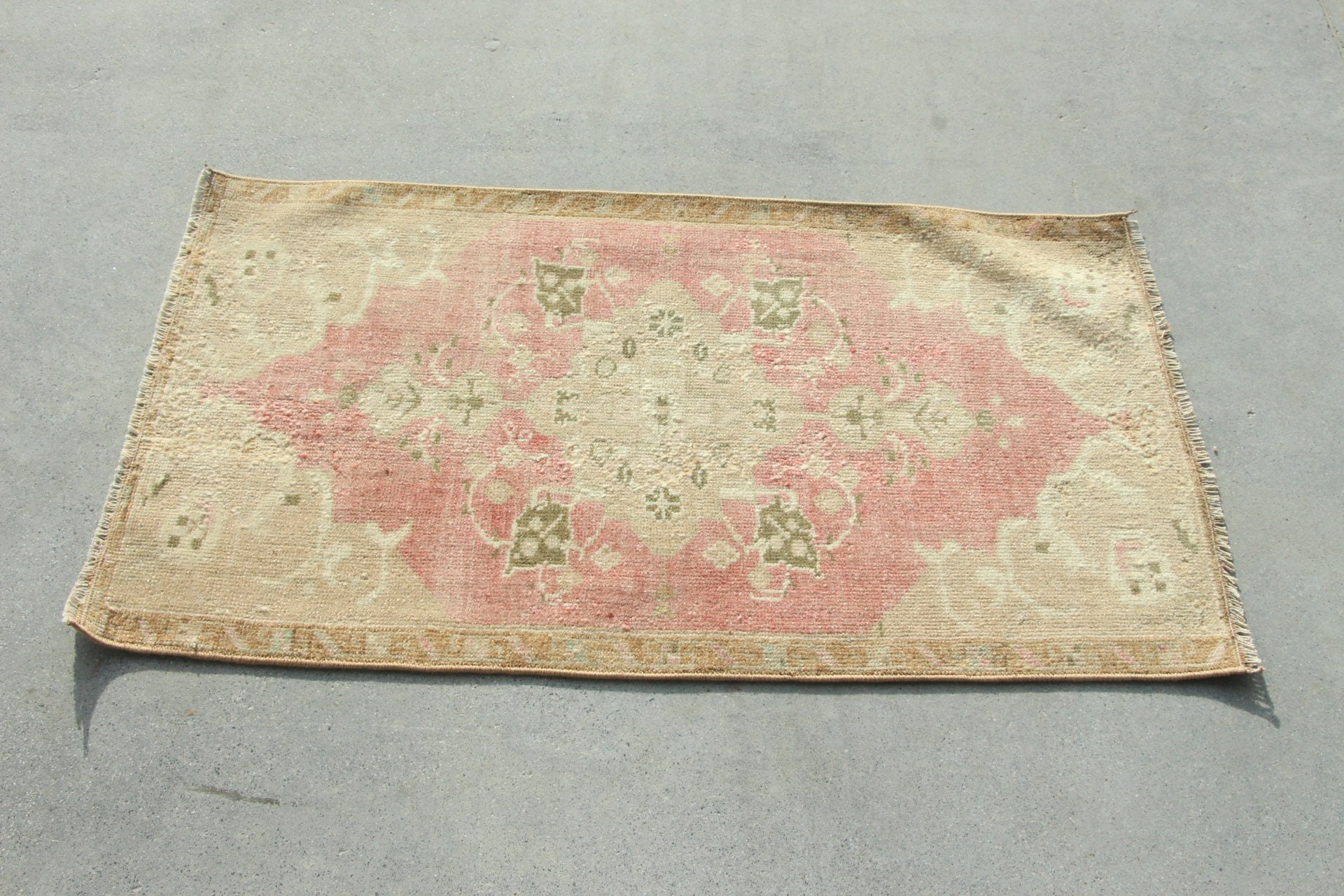 El Dokuma Halı, Türk Halıları, 1.8x3.1 ft Küçük Halı, Vintage Halı, Boho Halılar, Bej Modern Halı, Banyo Halısı, Kabile Halısı, Duvara Asılı Halı