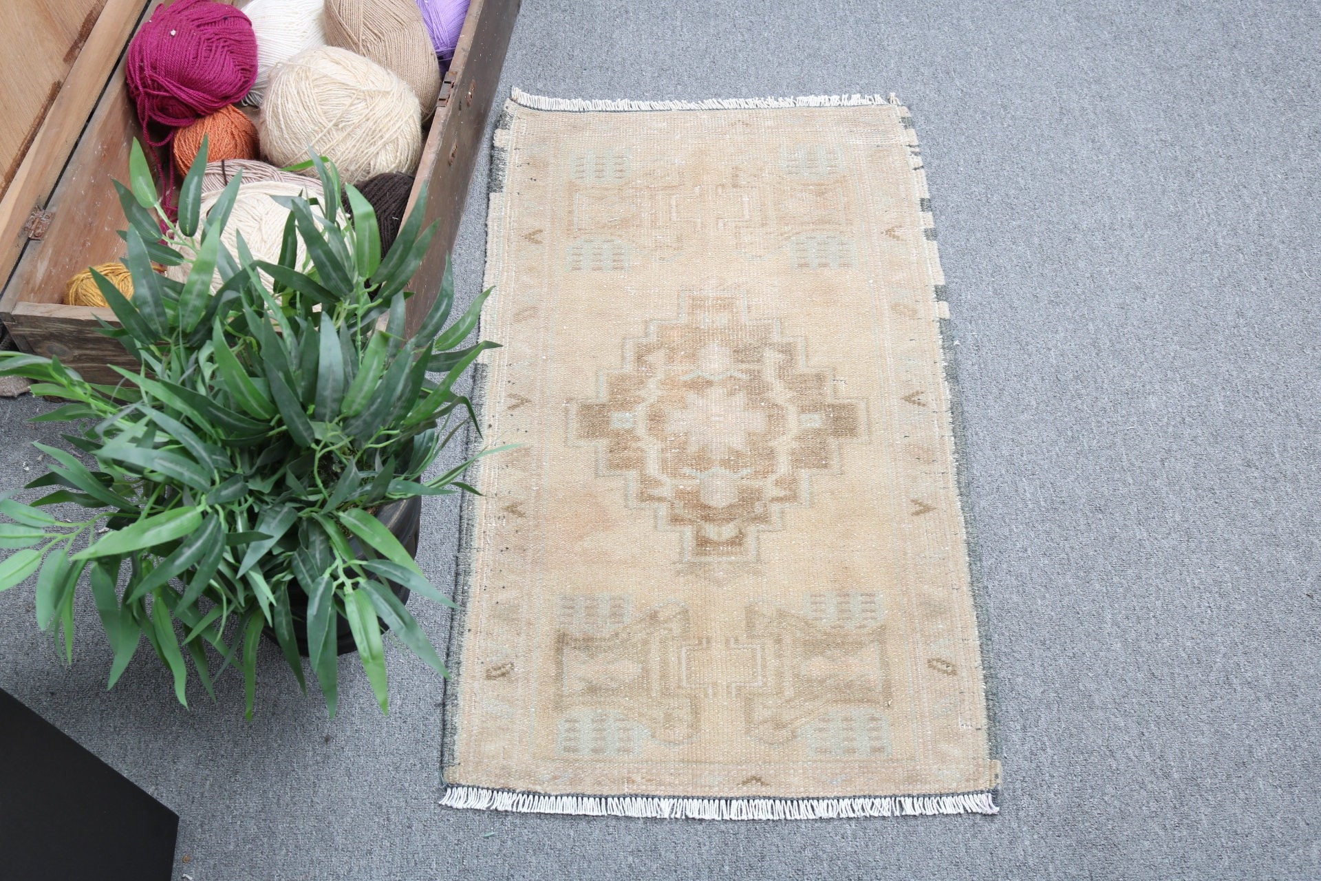 Küçük Boho Halı, 1.6x3 ft Küçük Halı, Kahverengi Zemin Halı, Vintage Halı, Yatak Odası Halısı, Türk Halısı, Yatak Odası Halıları, Kapı Paspası Halısı, Lüks Halı