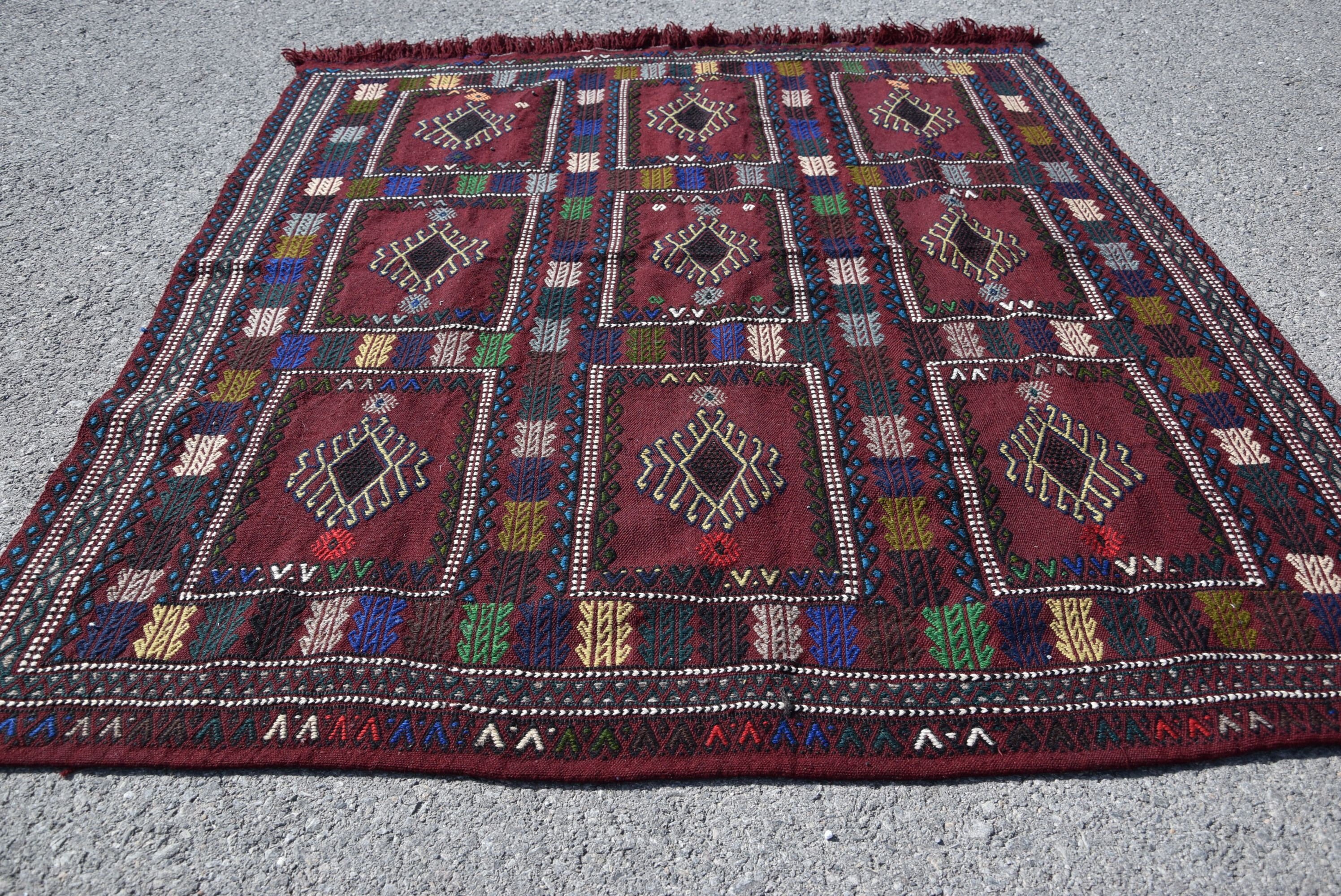 Harika Halılar, Mutfak Halısı, 4.4x5.1 ft Accent Halı, Vintage Halı, Kilim, Çocuk Halısı, Türk Halısı, Yer Halısı, Yün Halılar, Mor Ev Dekorasyonu Halıları