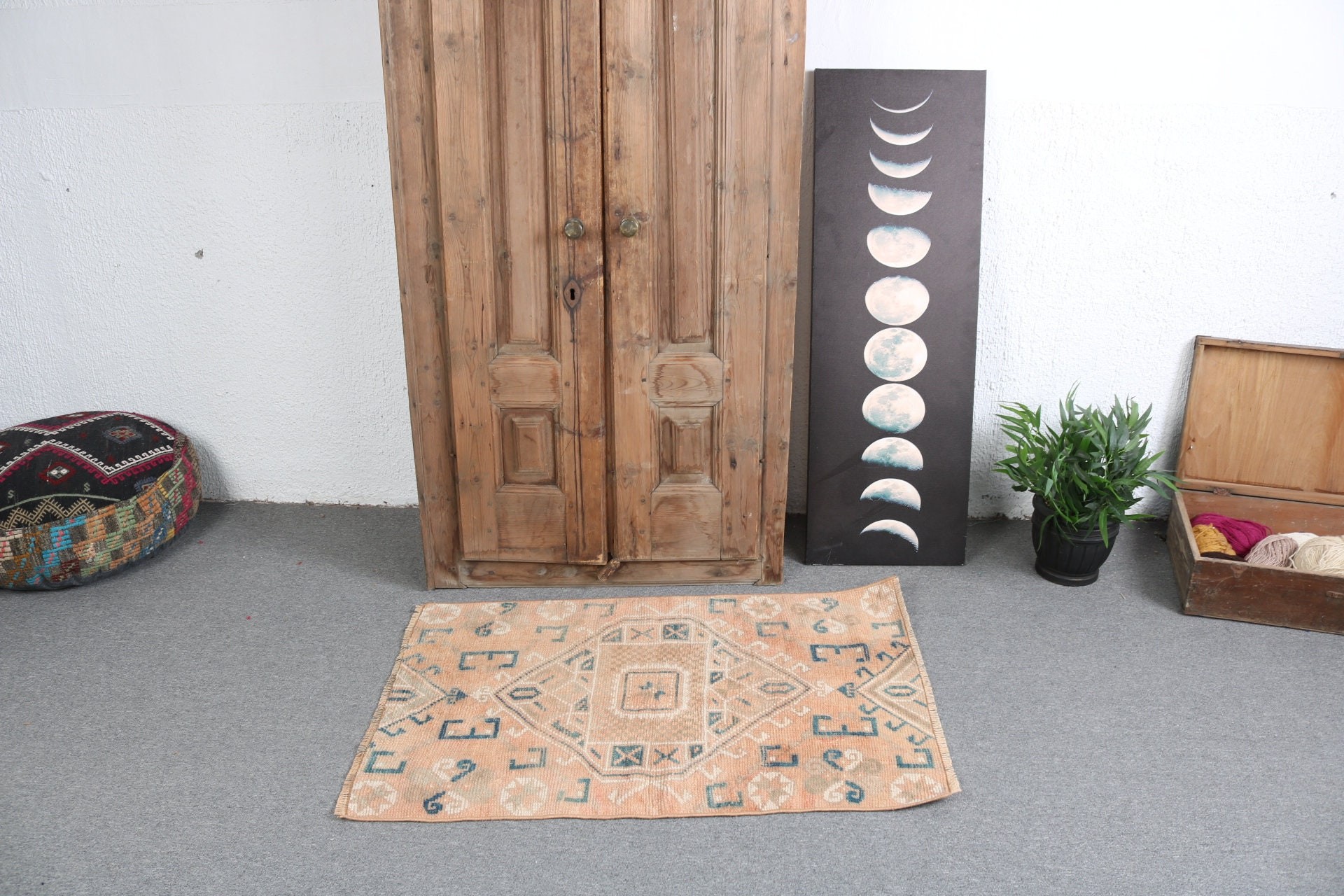 2.4x3.6 ft Küçük Halı, Paspas Halısı, Çocuk Halıları, Yatak Odası Halıları, Türk Halıları, Vintage Halılar, Geometrik Halı, Banyo Halıları, Kırmızı Nötr Halı