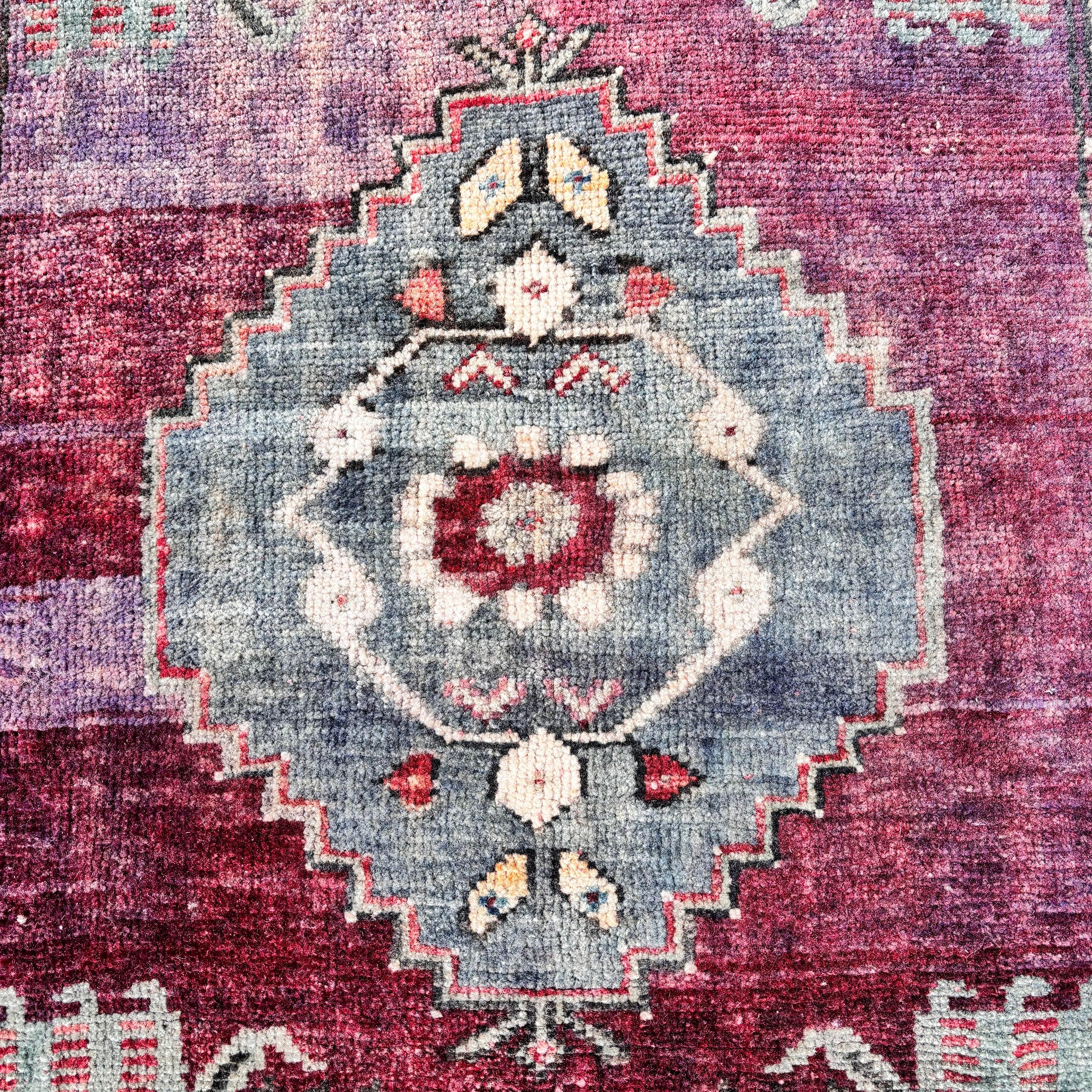 Aztec Rug, Home Decor Rugs, Purple Floor Rug, Statement Rug, Small Boho Rug, 1.6x3.3 ft Small Rug, Car Mat Rugs, Turkish Rugs, Vintage Rugs