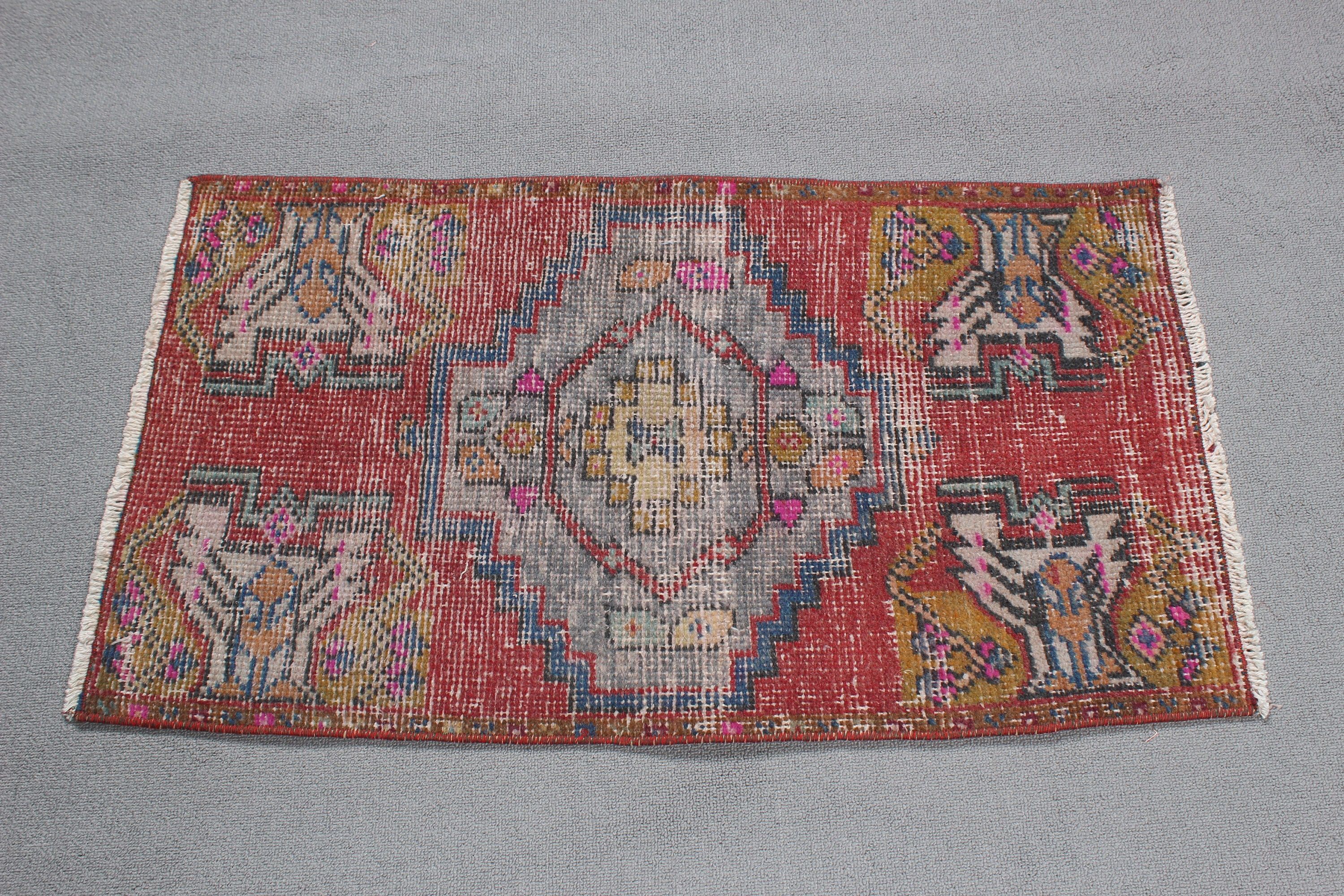 Kırmızı Nötr Halılar, 1.5x2.9 ft Küçük Halı, Mutfak Halıları, Giriş Halıları, Banyo Halısı, Vintage Halılar, Yün Halılar, Türk Halısı, Yatak Odası Halısı