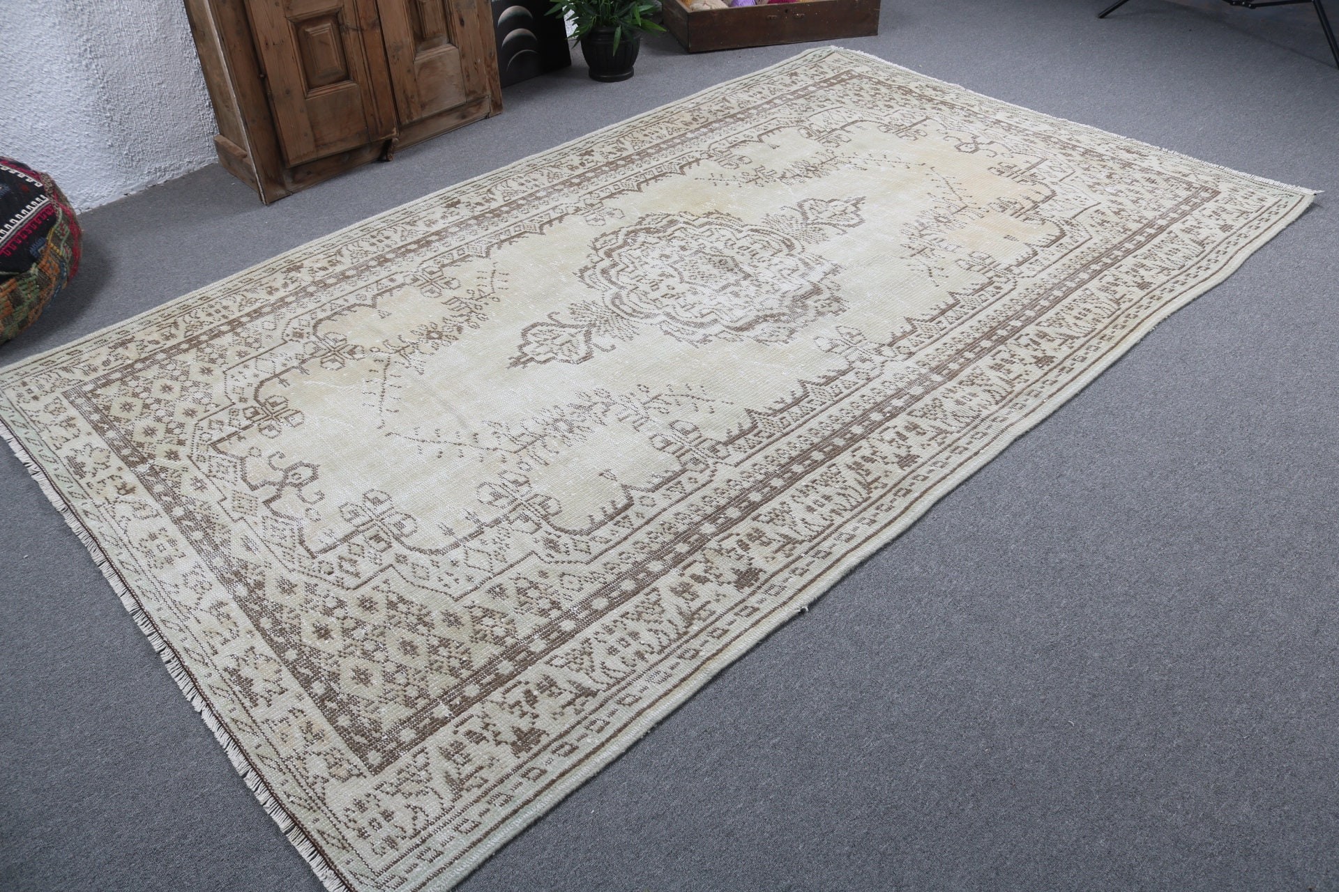 Bej Anadolu Halısı, Nötr Halı, Türk Halıları, 5.8x9.6 ft Büyük Halı, Yemek Odası Halıları, Yatak Odası Halısı, Vintage Halılar, Yer Halısı