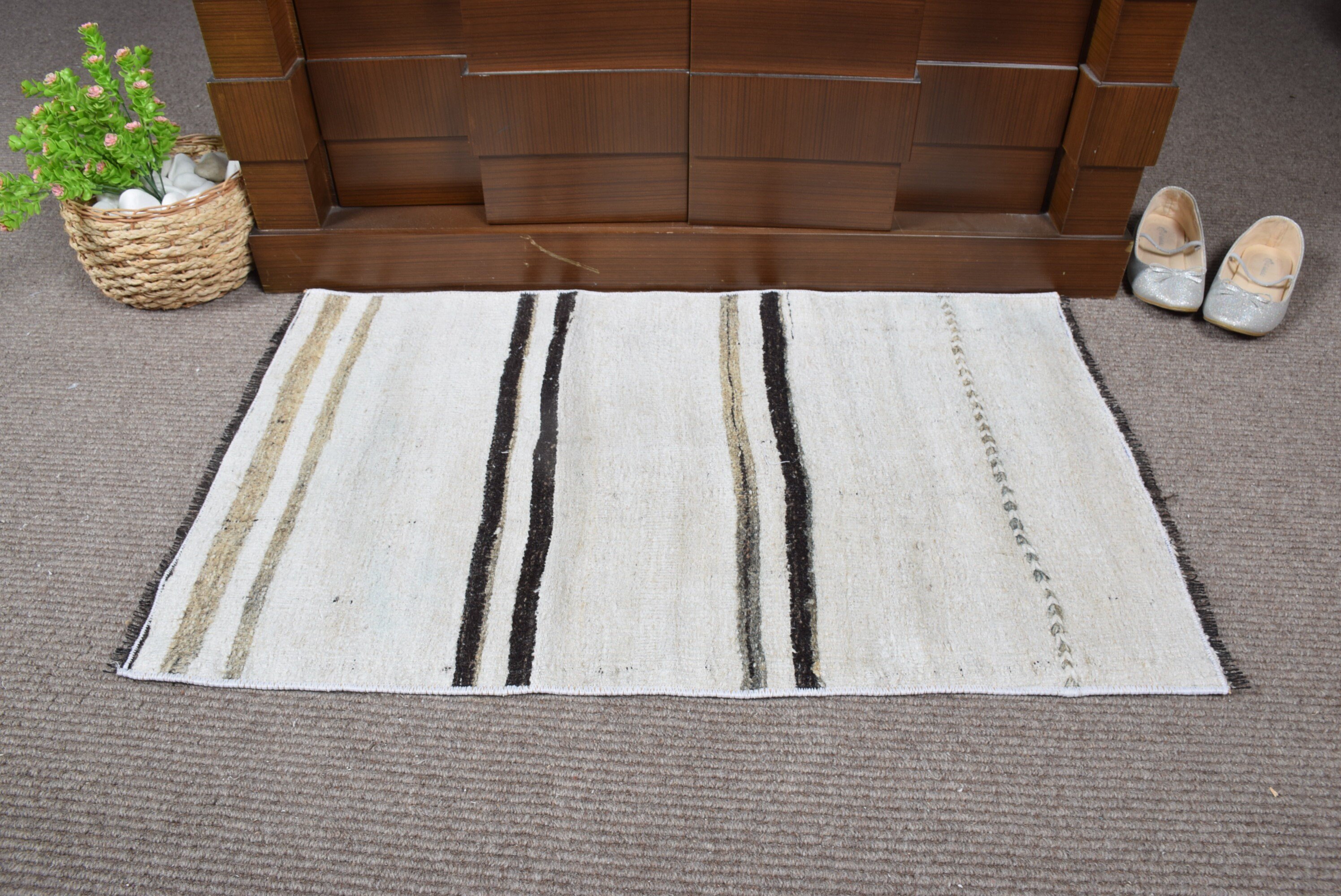 Beige Antique Rug, Wall Hanging Rug, Bath Rug, Bedroom Rug, Retro Rug, Vintage Rug, Turkish Rug, 1.7x2.9 ft Small Rug, Home Decor Rug