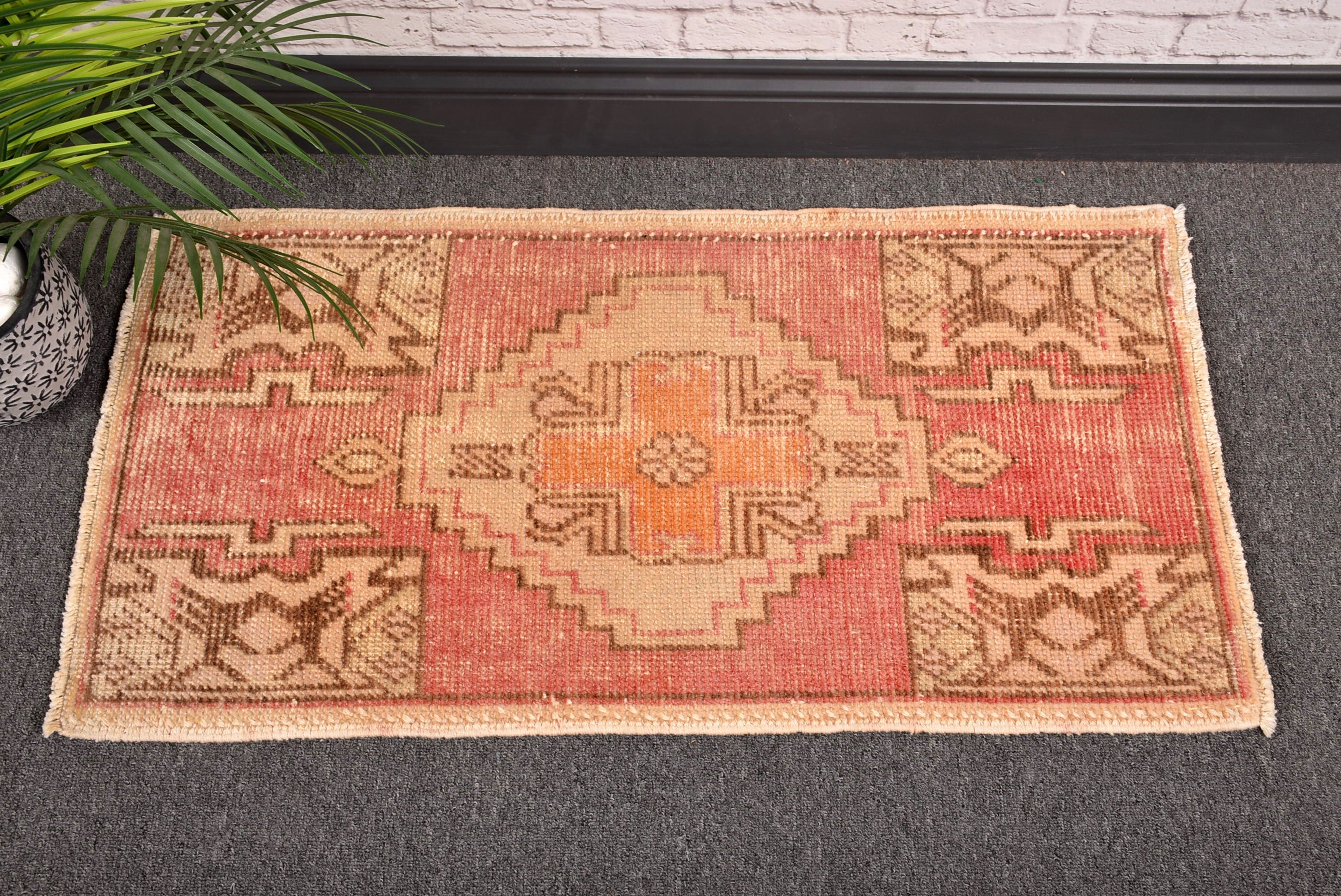 1.6x3 ft Small Rug, Flatweave Rug, Bath Rug, Rugs for Car Mat, Handwoven Rug, Turkish Rugs, Vintage Rugs, Pink Luxury Rugs, Entry Rugs