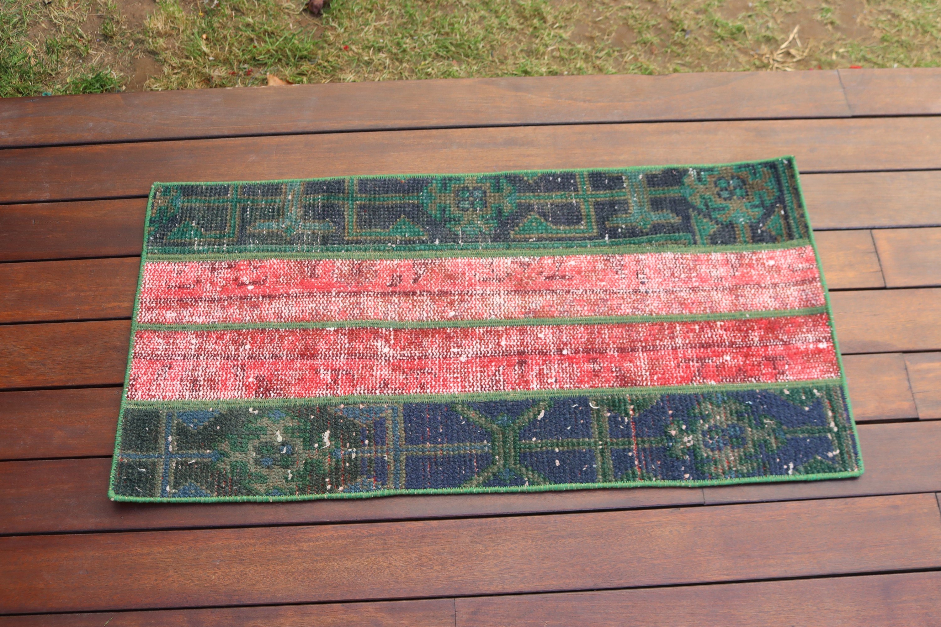 Green Bedroom Rug, Oushak Rug, Turkish Rug, Tribal Rug, Statement Rug, Vintage Rug, Small Vintage Rug, Car Mat Rug, 1.5x3 ft Small Rug