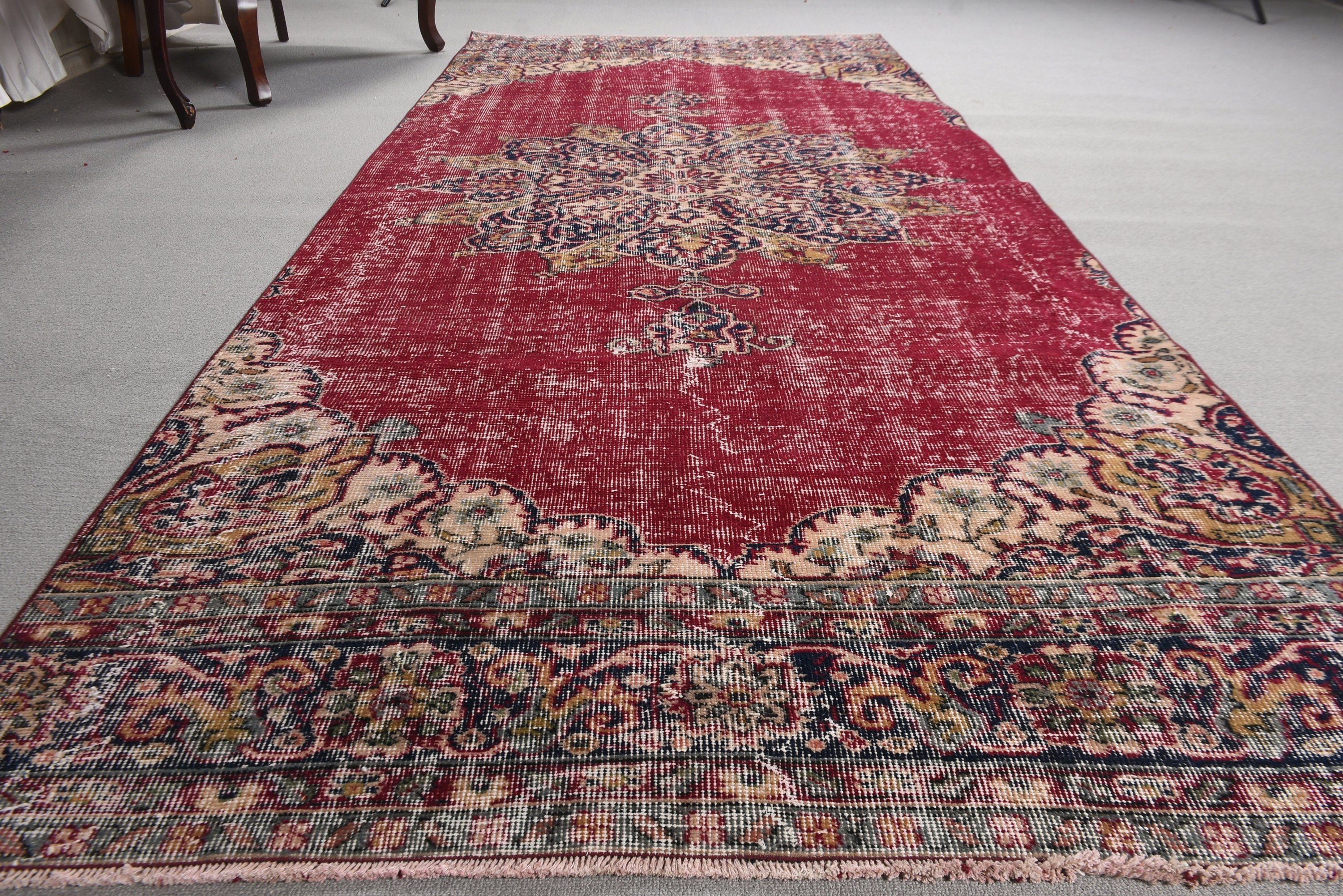 Vintage Rug, Kitchen Rugs, Turkish Rug, Bedroom Rugs, 4.1x9.5 ft Area Rug, Rugs for Bedroom, Red Oushak Rug, Modern Rugs