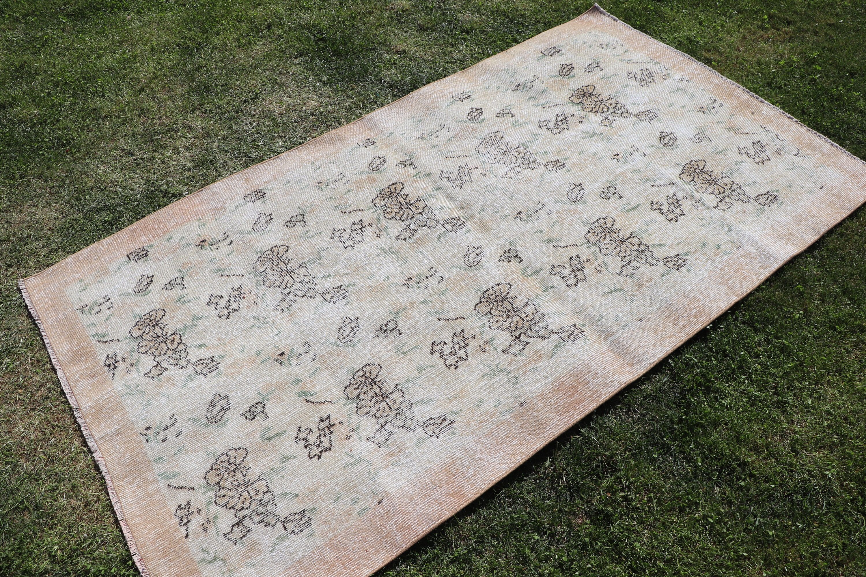 Exotic Rug, Decorative Rug, Statement Rugs, Vintage Rugs, Beige Bedroom Rug, 3.6x6.2 ft Accent Rug, Turkish Rugs, Entry Rug, Home Decor Rug