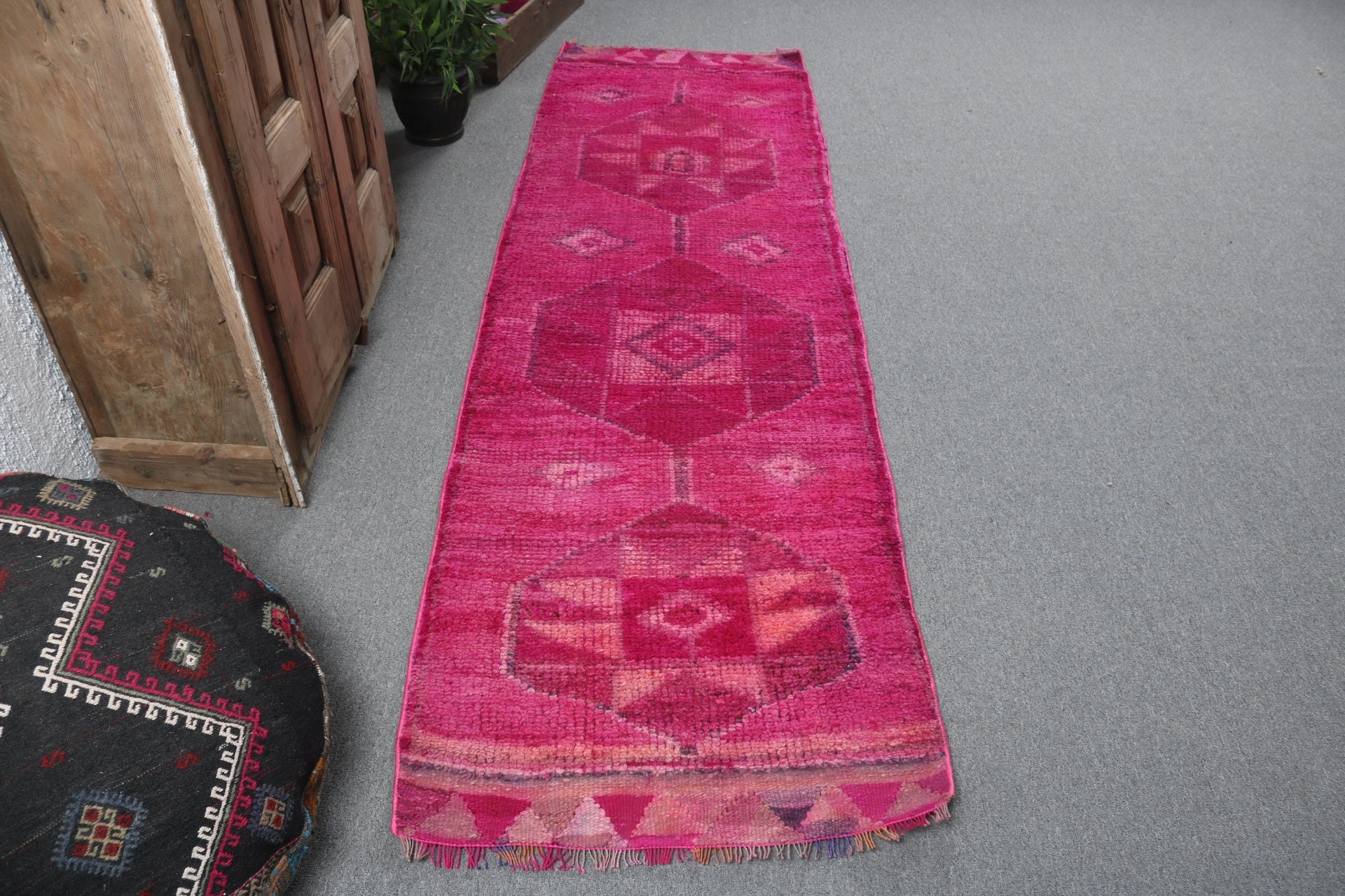 Mutfak Halıları, Türk Halıları, Vintage Halı, Anadolu Halısı, 2,5x8,6 ft Runner Halıları, Oushak Halısı, Vintage Runner Halıları, Pembe Lüks Halı, Yer Halısı