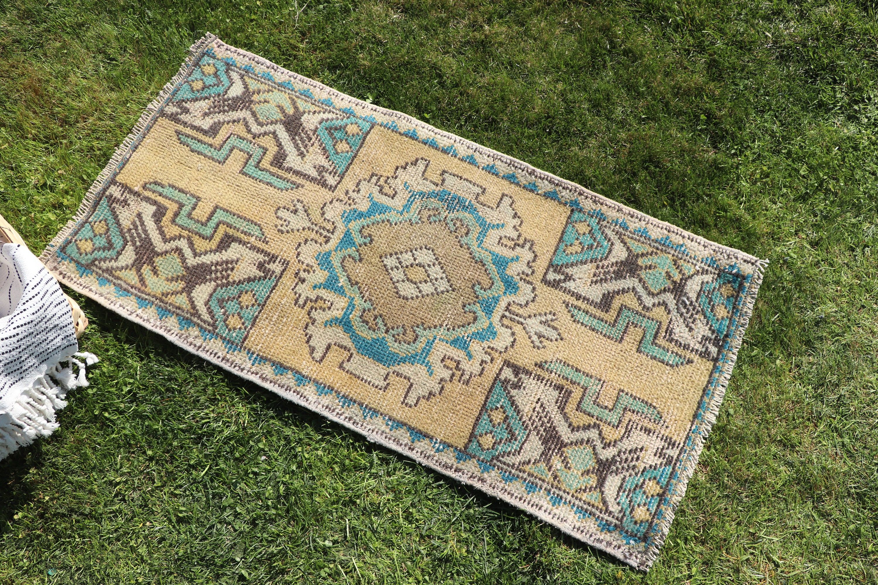 Boho Halılar, Mutfak Halısı, Ev Dekor Halıları, Türk Halısı, Paspas Halısı, 1.5x3.2 ft Küçük Halı, Sarı Ev Dekor Halıları, Ofis Halısı, Vintage Halılar