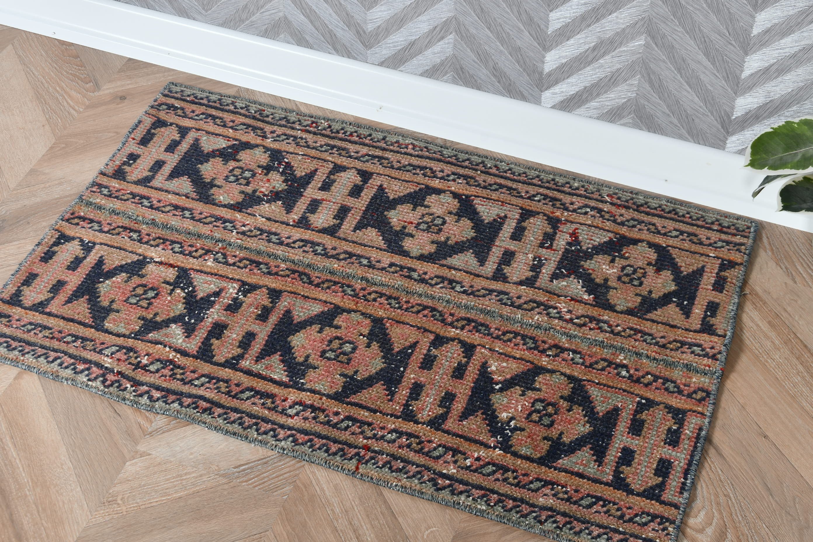 Yatak Odası Halısı, Türk Halıları, Banyo Halısı, Araba Paspası Halıları, 1.9x2.9 ft Küçük Halı, Oushak Halıları, Vintage Halı, Kapı Paspas Halıları, Pembe Yün Halılar