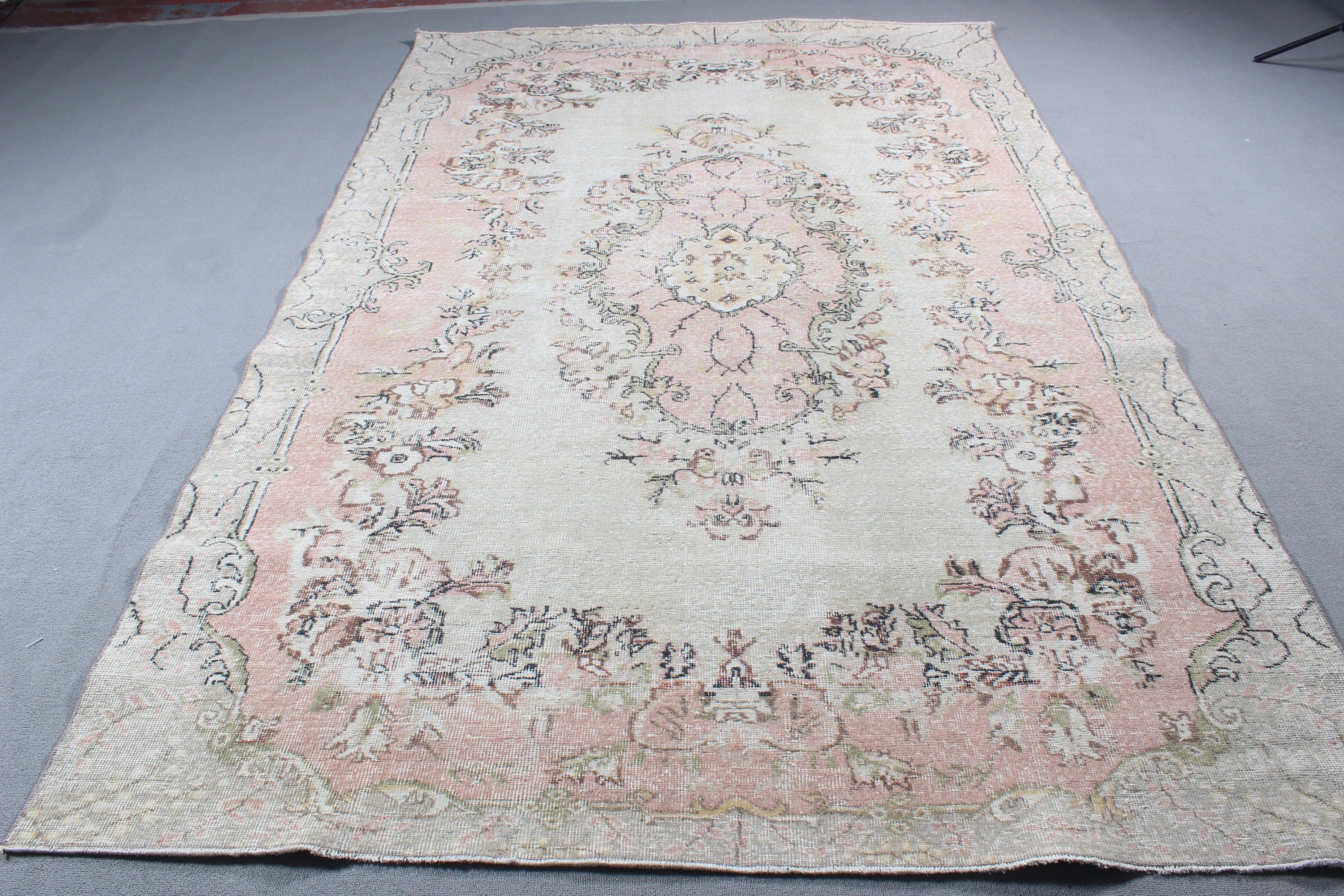 Beige Luxury Rug, Bedroom Rugs, 6.6x10.6 ft Large Rugs, Statement Rug, Anatolian Rugs, Vintage Rugs, Turkish Rug, Large Vintage Rug