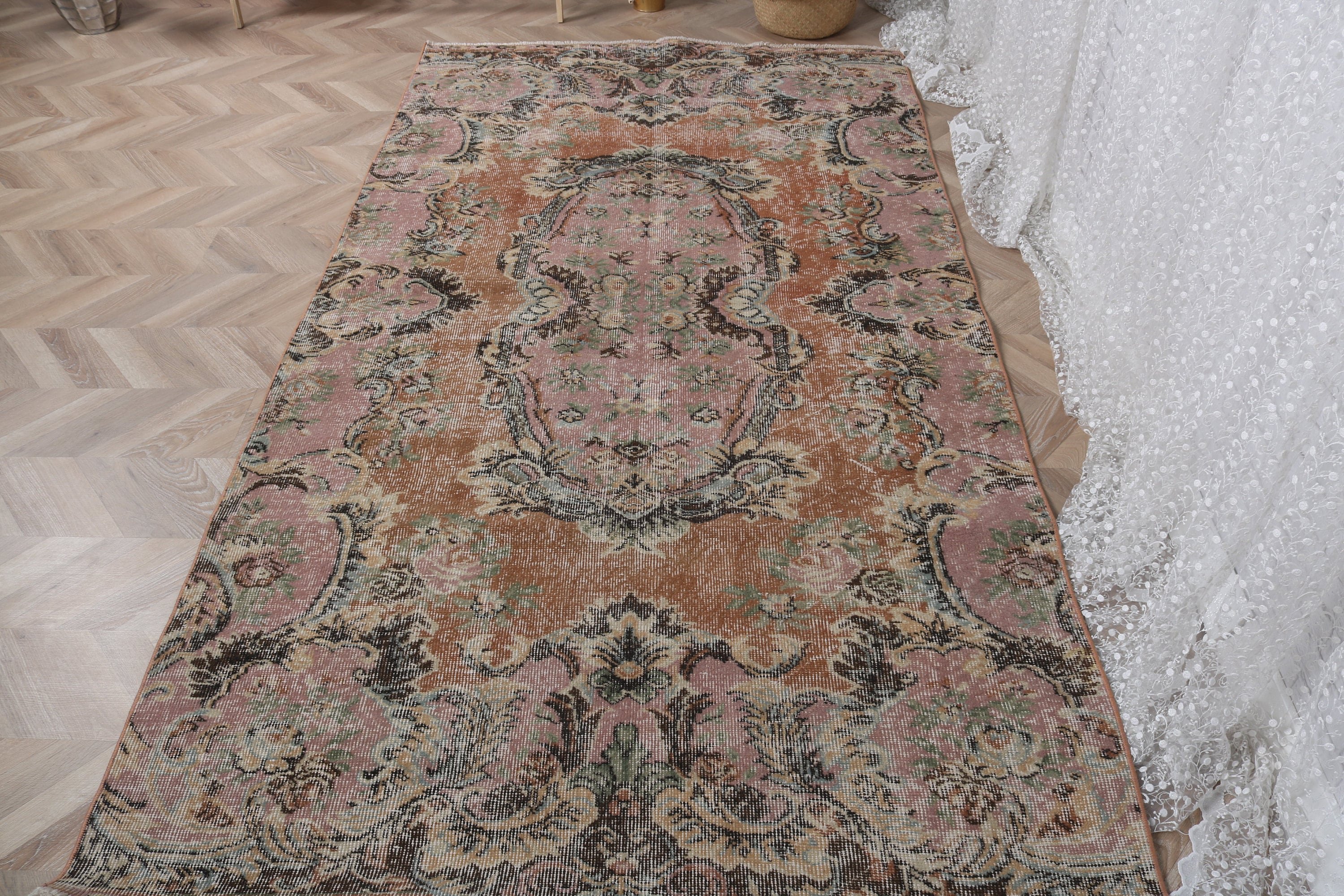 Mutfak Halısı, Pembe Anadolu Halısı, 4.6x8.5 ft Alan Halısı, Çocuk Halısı, Türk Halısı, Yün Halısı, Vintage Halı, Alan Kilimleri, El Dokuma Halı