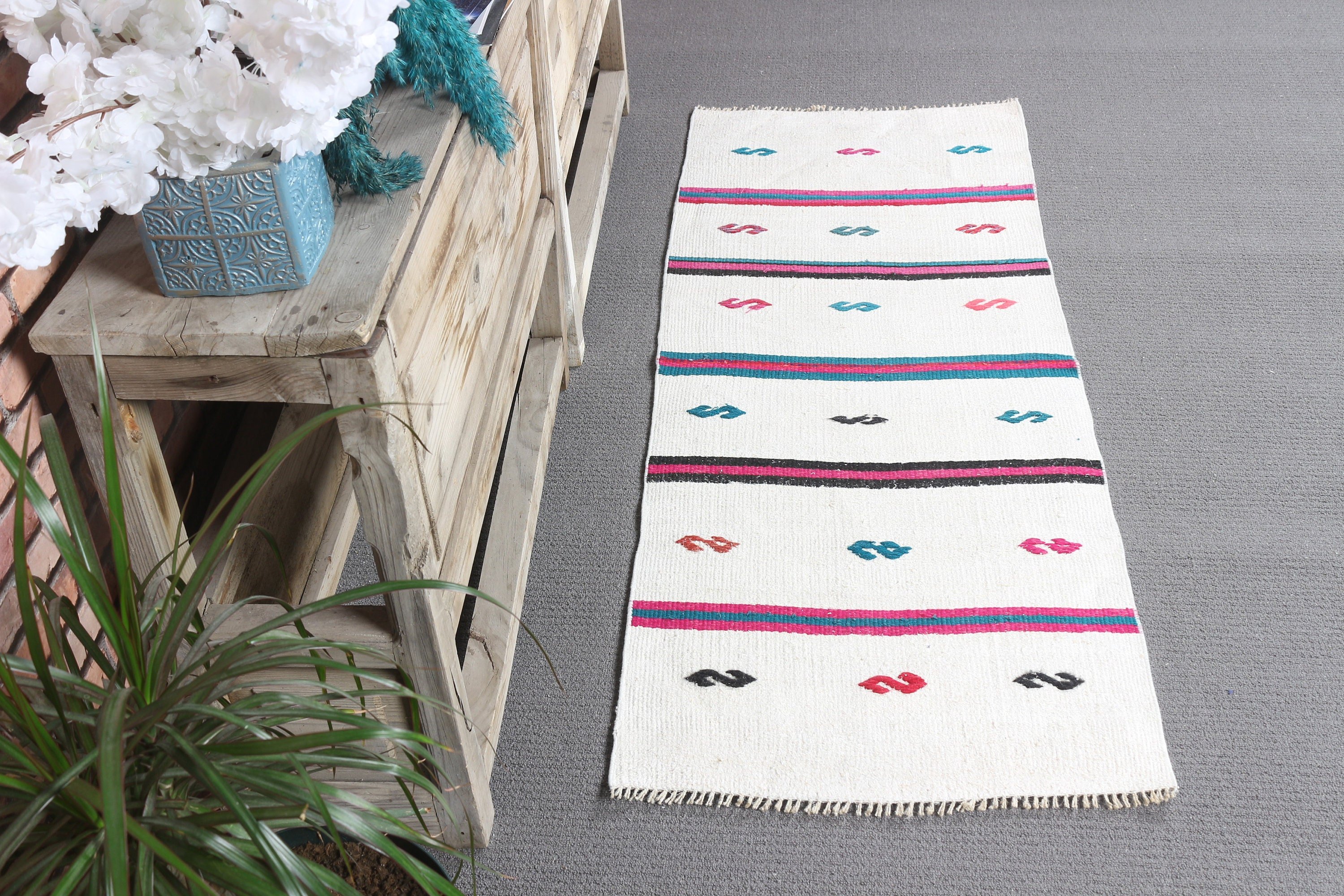 Turkish Rug, 1.9x4.9 ft Small Rugs, Vintage Rug, White Oushak Rugs, Wall Hanging Rug, Kitchen Rug, Bedroom Rugs, Anatolian Rugs, Cute Rug