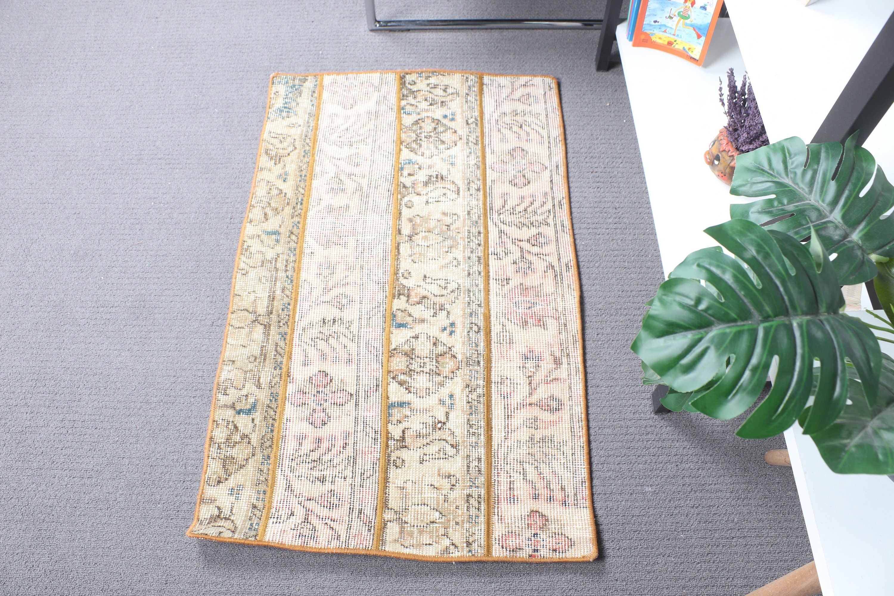 Vintage Rugs, 1.8x2.9 ft Small Rugs, Turkish Rug, Beige Anatolian Rugs, Bathroom Rug, Bedroom Rug, Rugs for Small Vintage, Boho Rugs