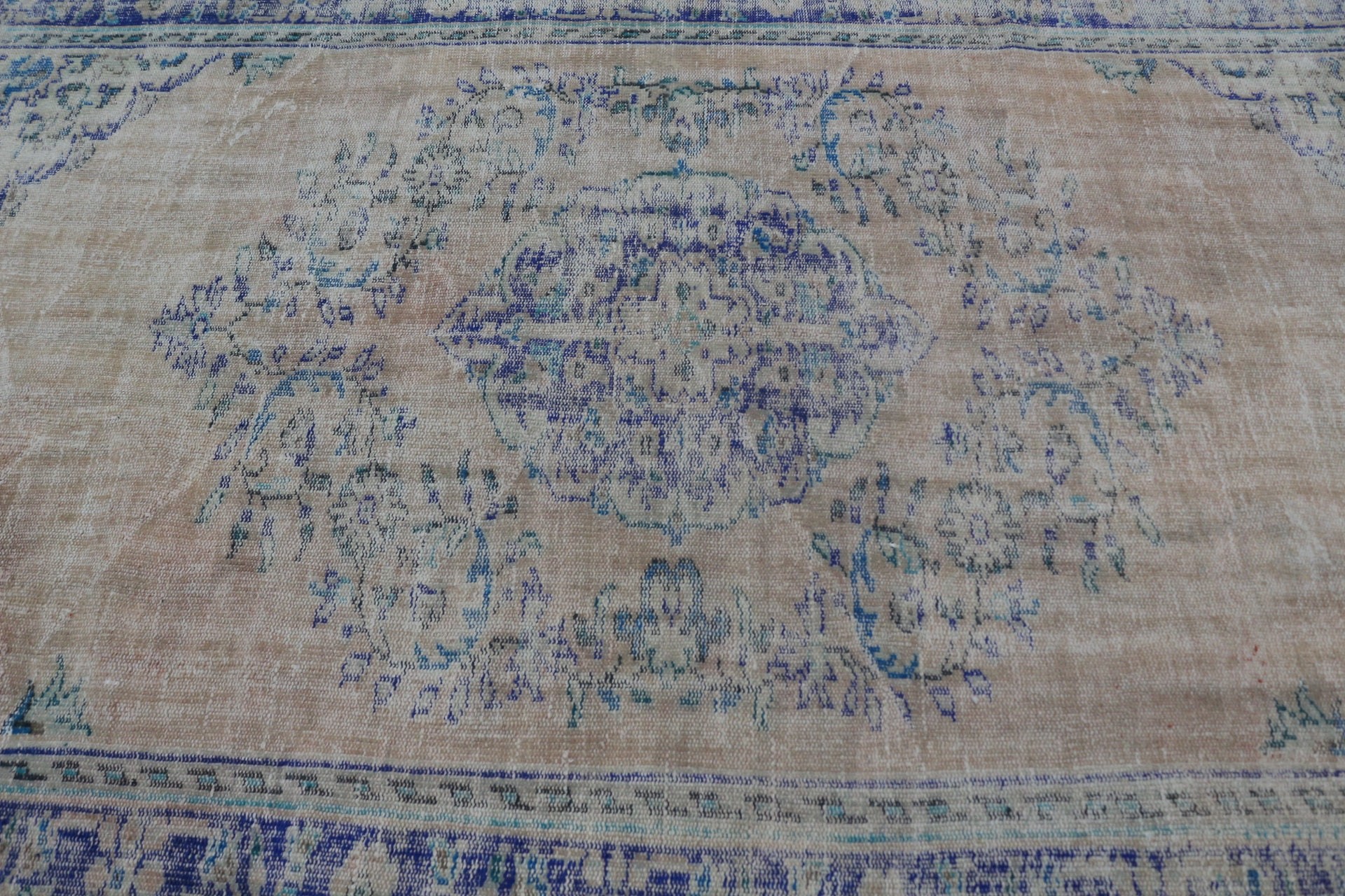 Salon Halısı, Türk Halısı, 5.2x8.6 ft Büyük Halılar, Havalı Halı, Turuncu Anadolu Halıları, Anadolu Halıları, Vintage Halılar, Yatak Odası Halıları, Yurt Halısı