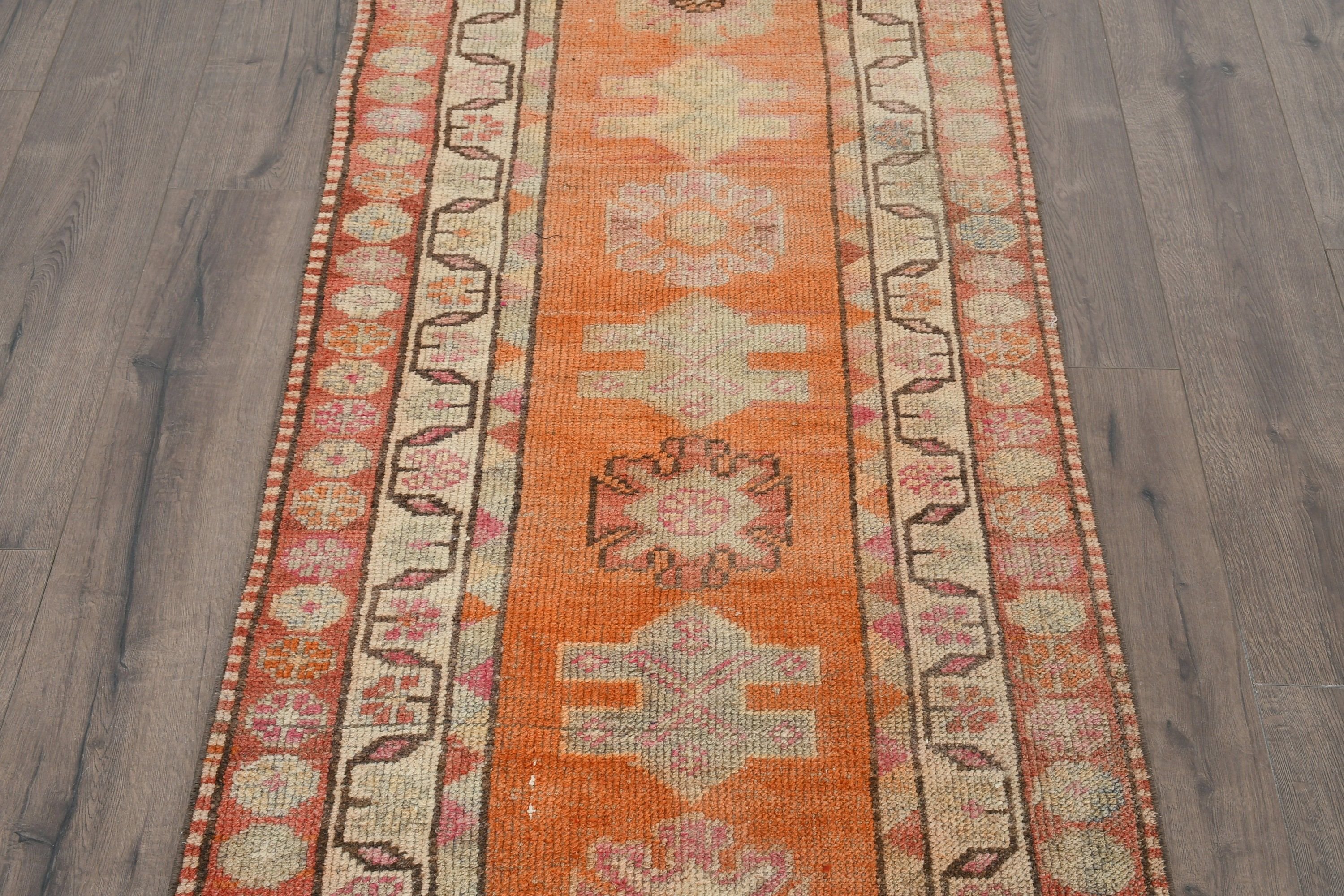 2.7x11.2 ft Runner Halı, Vintage Halı, Fas Halıları, Türk Halıları, Turuncu Yatak Odası Halıları, Merdiven Halıları, Mutfak Halıları, Antika Halı, Sevimli Halı