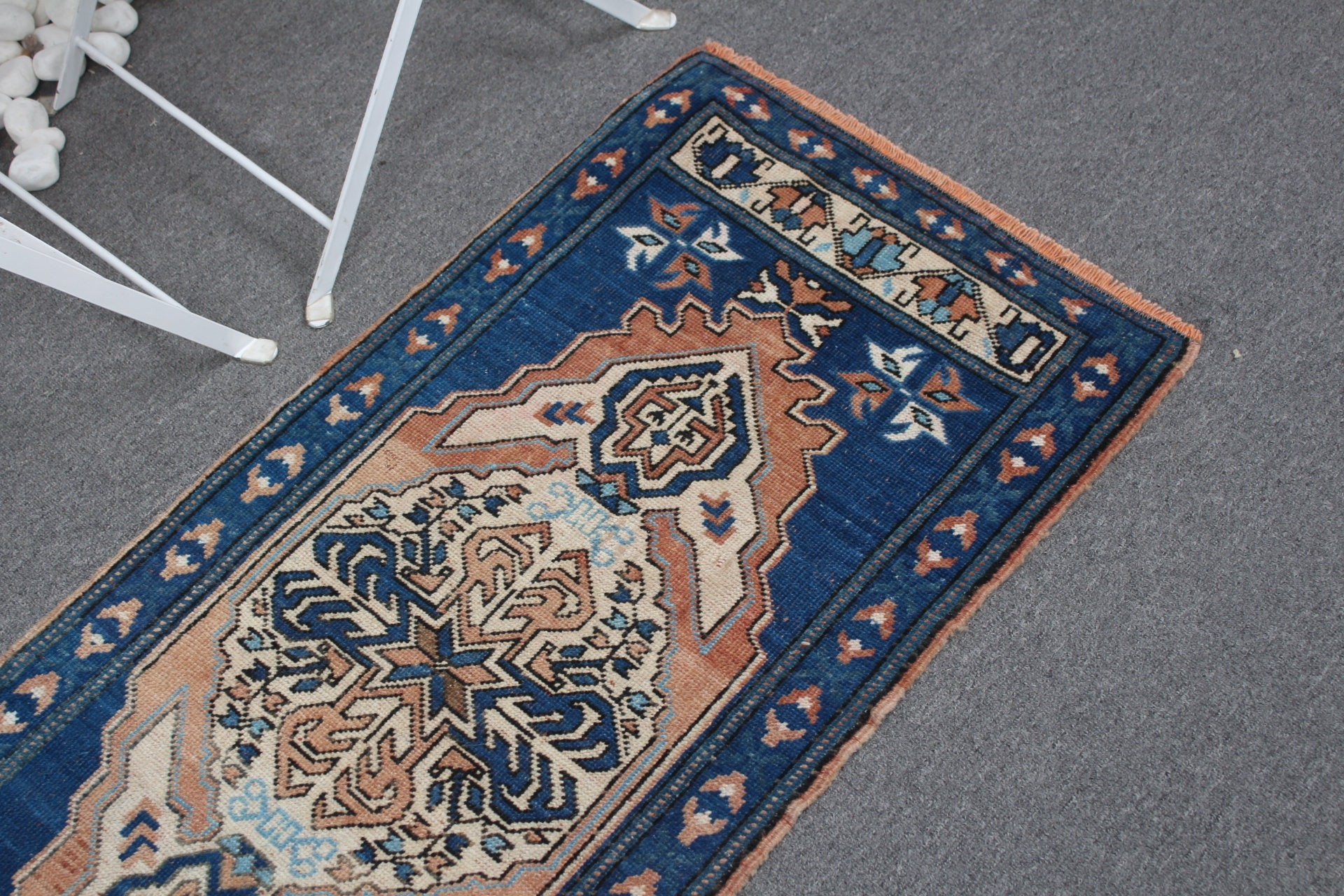 Mavi Yer Halısı, Mutfak Halıları, Türk Halısı, 1,7x3,9 ft Küçük Halı, Mutfak Halısı, Giriş Halısı, Vintage Halı, Oushak Halısı, Eski Halılar, Çocuk Halısı