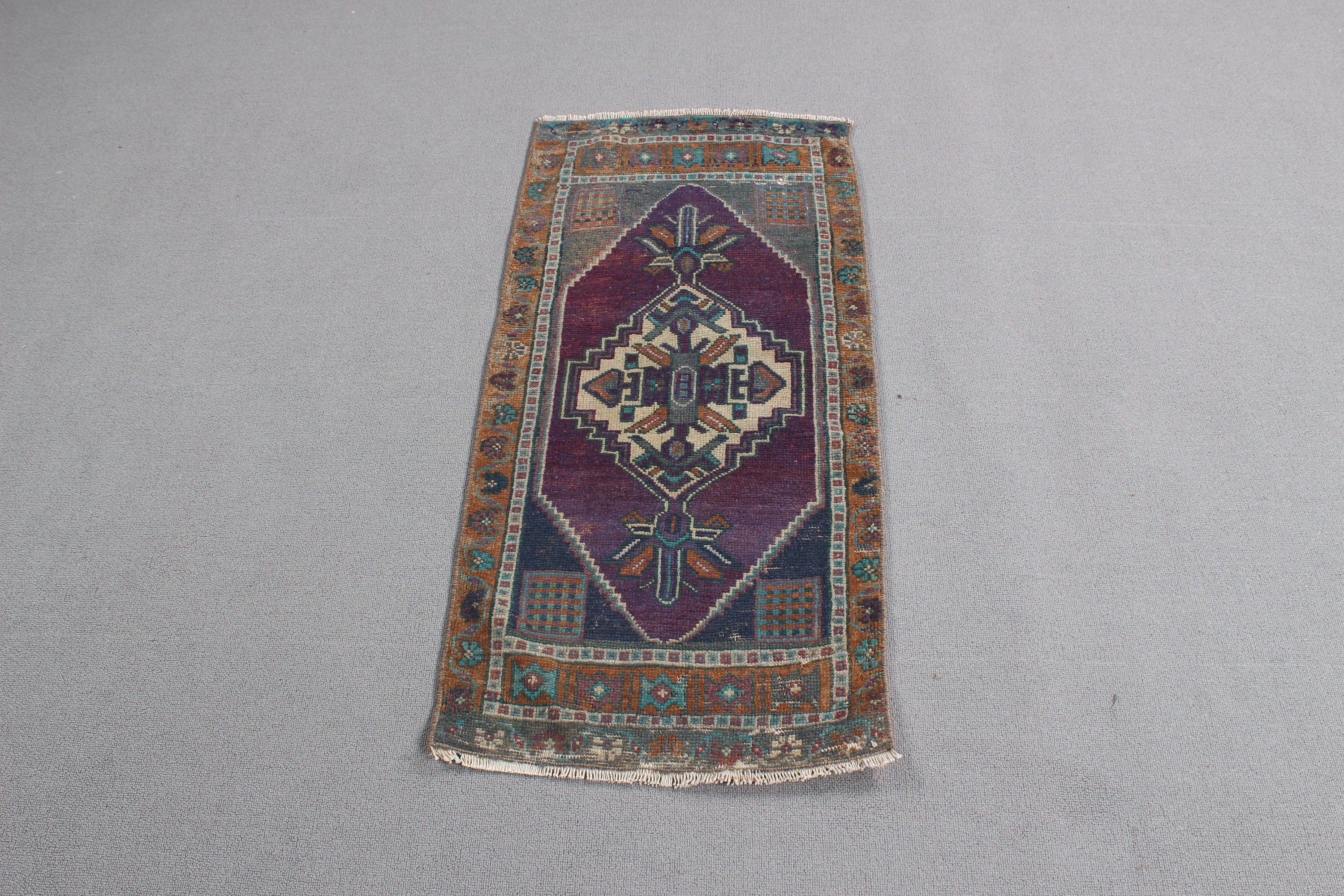 Kapı Paspas Halıları, Yatak Odası Halıları, Küçük Boho Halı, Boho Halılar, Vintage Halı, 1.6x3.5 ft Küçük Halılar, Estetik Halı, Türk Halıları, Mor Havalı Halılar