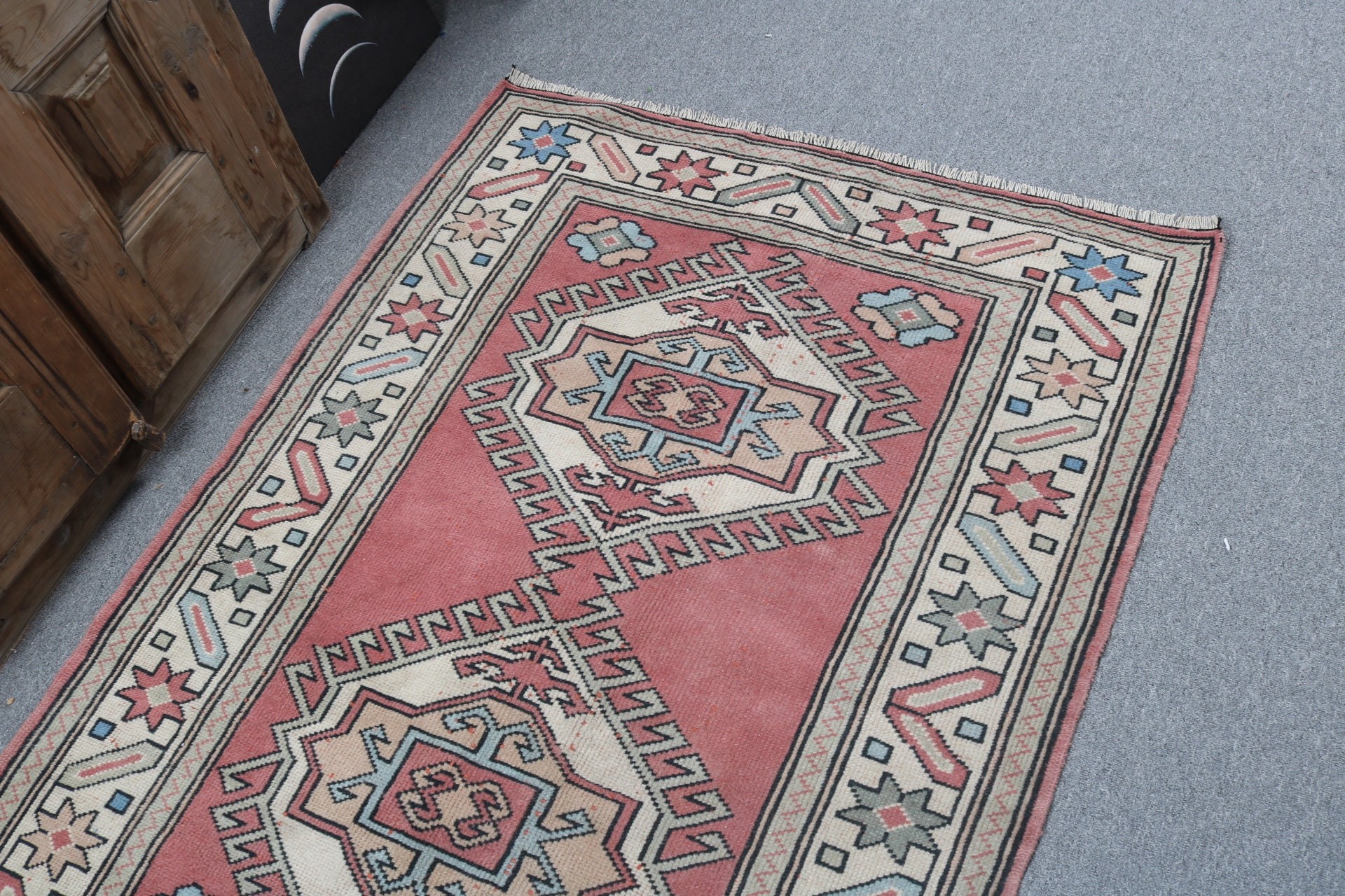 Vintage Halılar, Geometrik Halı, Pembe 3.4x4.7 ft Accent Halı, Türk Halısı, Dış Mekan Halısı, Mutfak Halısı, Dekoratif Halılar, Antika Halı