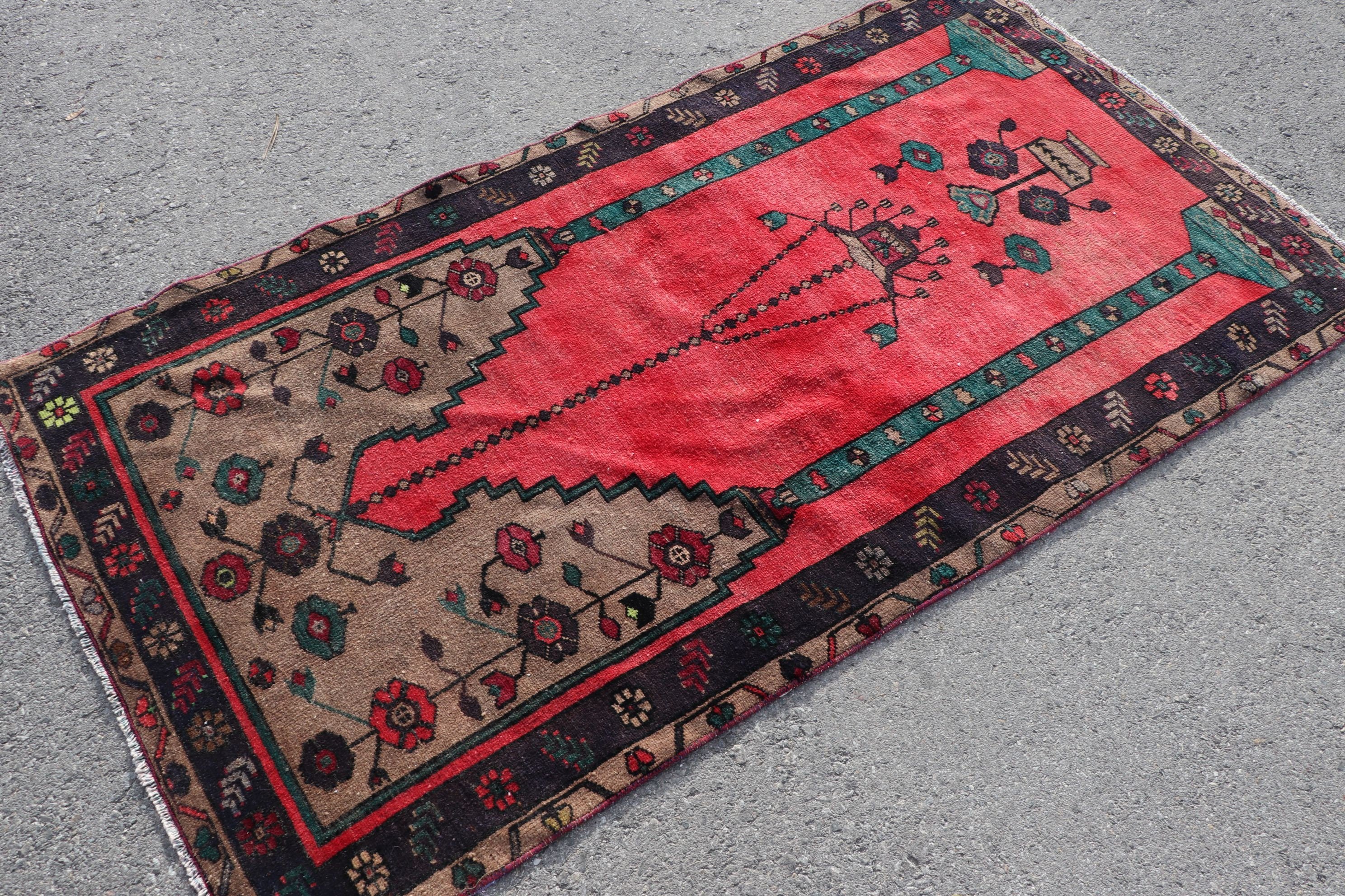 Çocuk Odası Halıları, Anadolu Halıları, Türk Halısı, Vintage Halı, Yer Halısı, Çocuk Odası Halısı, Siyah Yer Halıları, 3,4x6,3 ft Aksan Halıları, Giriş Halısı