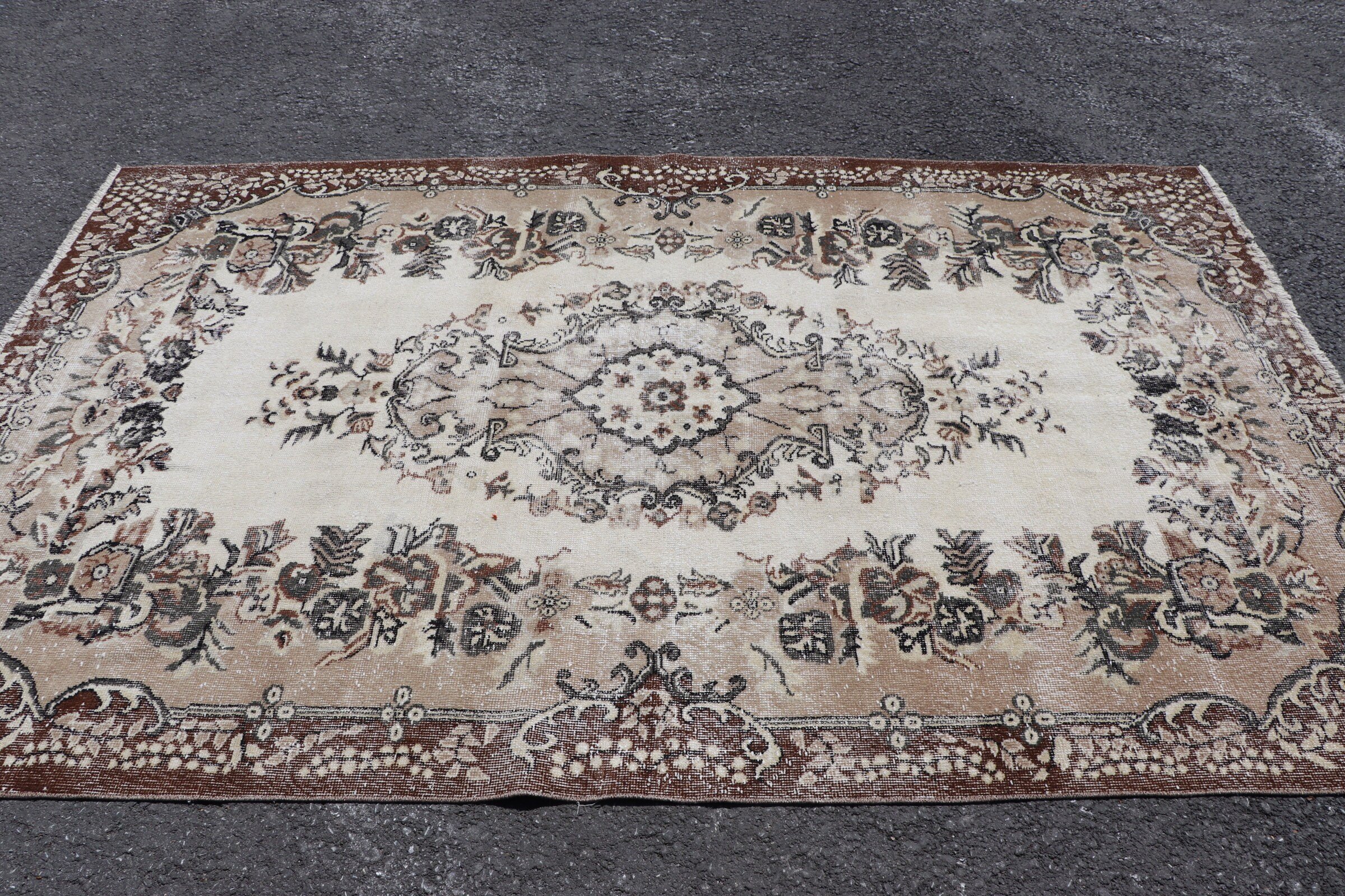 Antique Rug, Vintage Rug, Anatolian Rug, Salon Rug, 5.4x8.9 ft Large Rugs, Turkish Rug, Beige Anatolian Rug, Dining Room Rug, Pale Rug