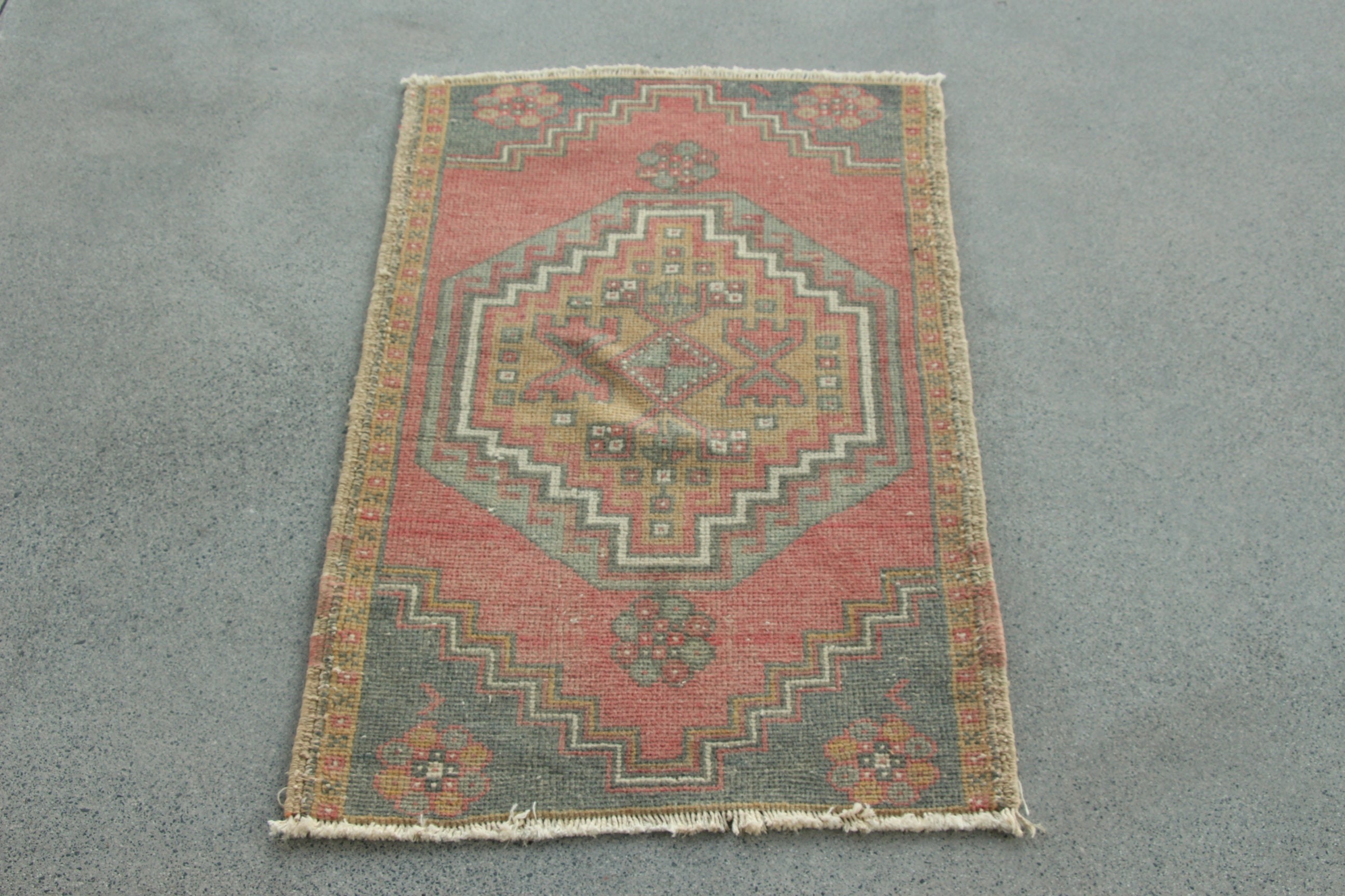 1.9x3.1 ft Small Rug, Nursery Rugs, Vintage Rug, Oriental Rug, Turkish Rugs, Rugs for Car Mat, Modern Rug, Entry Rug, Red Statement Rug