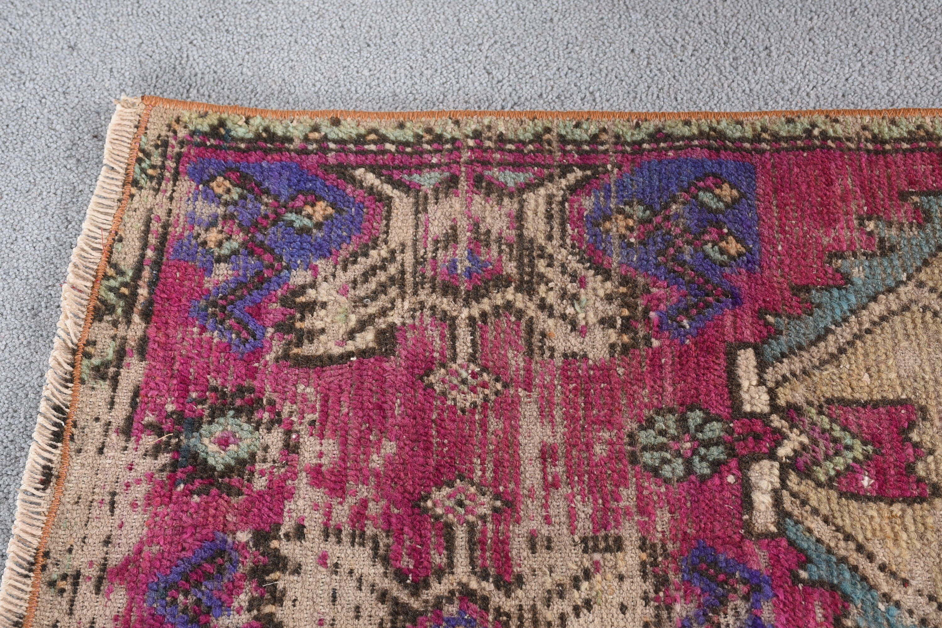 Giriş Halısı, 1.4x3.1 ft Küçük Halı, Türk Halısı, Banyo Halıları, Anadolu Halıları, Küçük Yün Halı Halıları, Mor Oushak Halı, Yün Halı, Vintage Halı