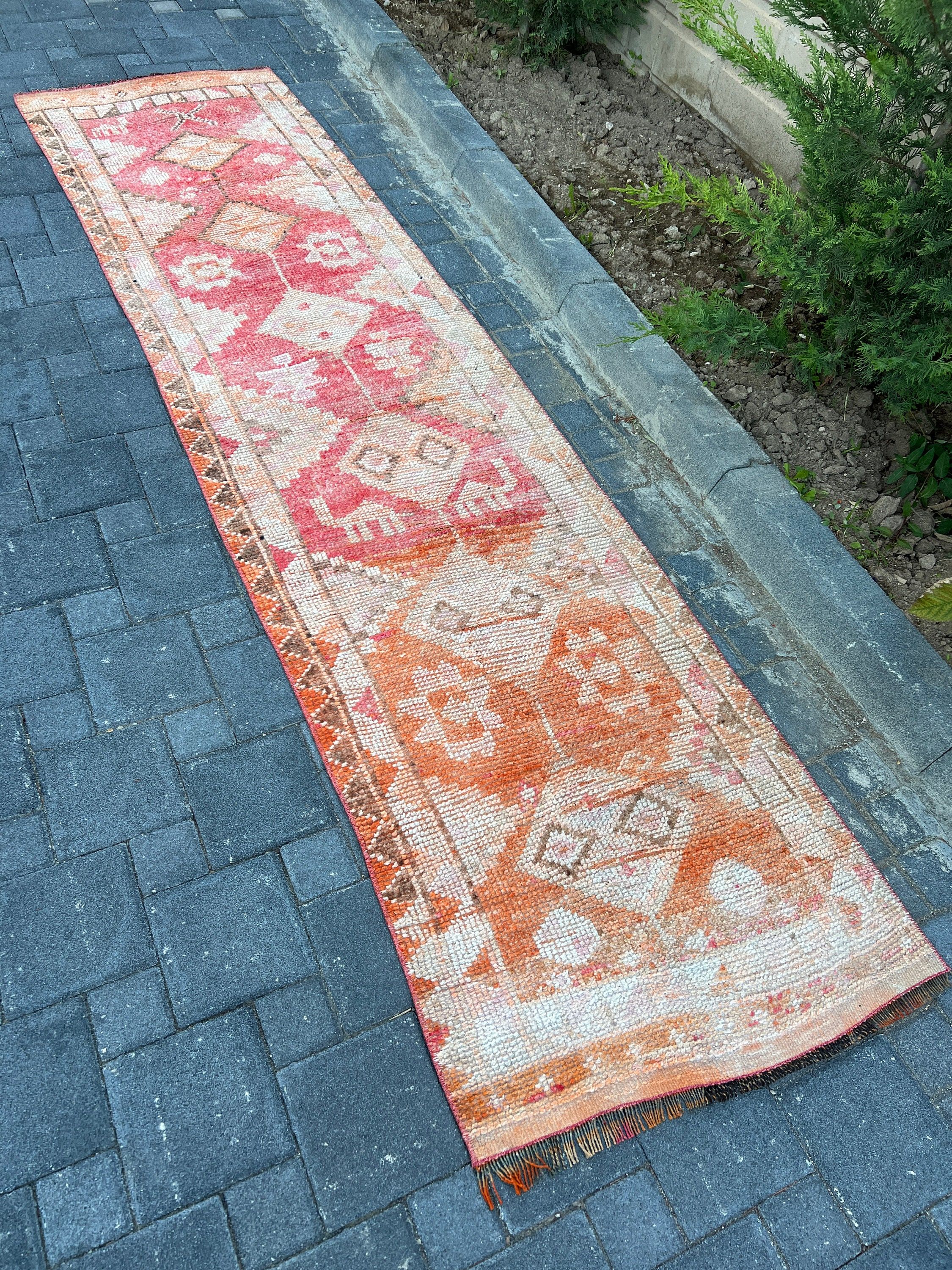 Sanat Halısı, Pembe Yer Halısı, 2.6x10.6 ft Runner Halısı, Türk Halıları, Koridor Halısı, Mutfak Halıları, Anadolu Halısı, Vintage Halılar, Mutfak Halısı