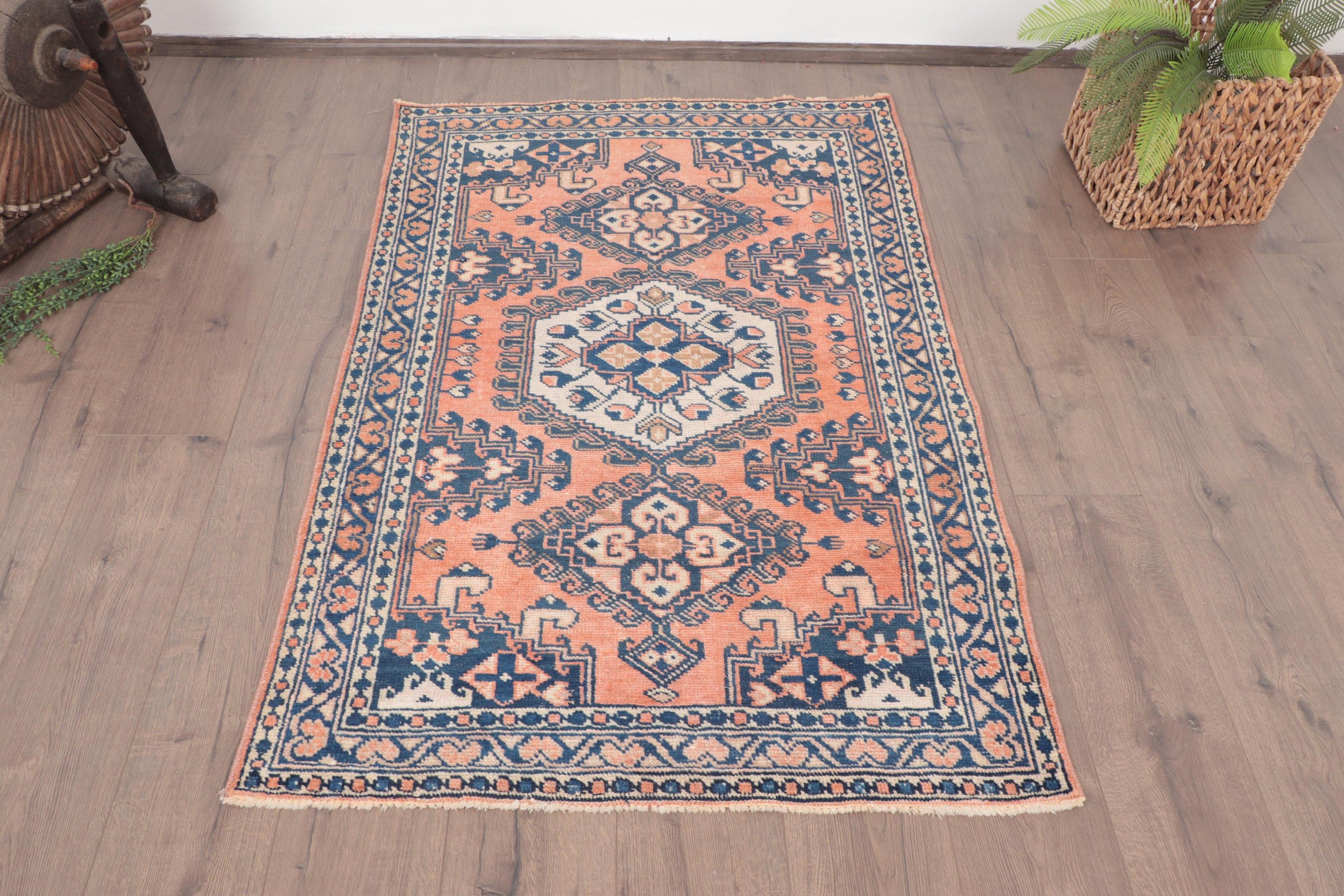 Vintage Halı, Boho Halıları, Türk Halısı, 3.2x4.9 ft Aksan Halısı, Giriş Halısı, Vintage Vurgu Halısı, Yer Halıları, Geometrik Halılar, Turuncu Antika Halılar