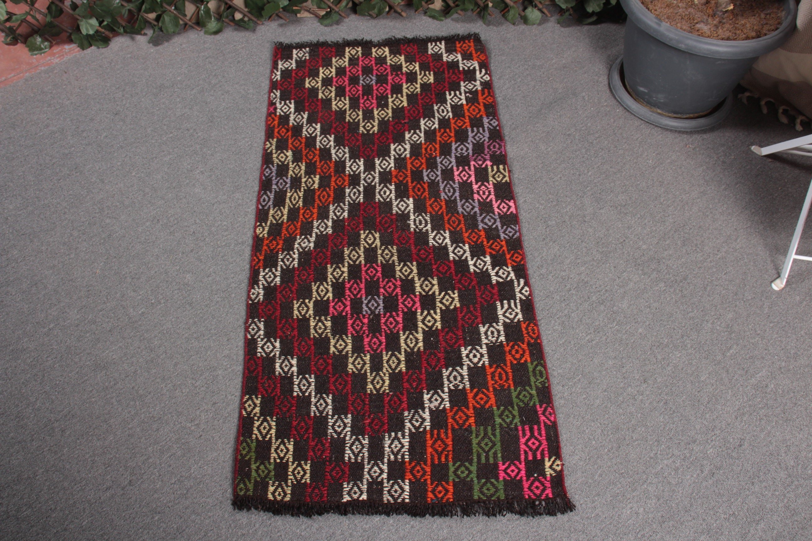 Yer Halısı, Siyah Mutfak Halısı, Giriş Halıları, Yurt Halısı, Kilim, Türk Halıları, Banyo Halısı, Vintage Halılar, Fas Halıları, 2x4,2 ft Küçük Halı