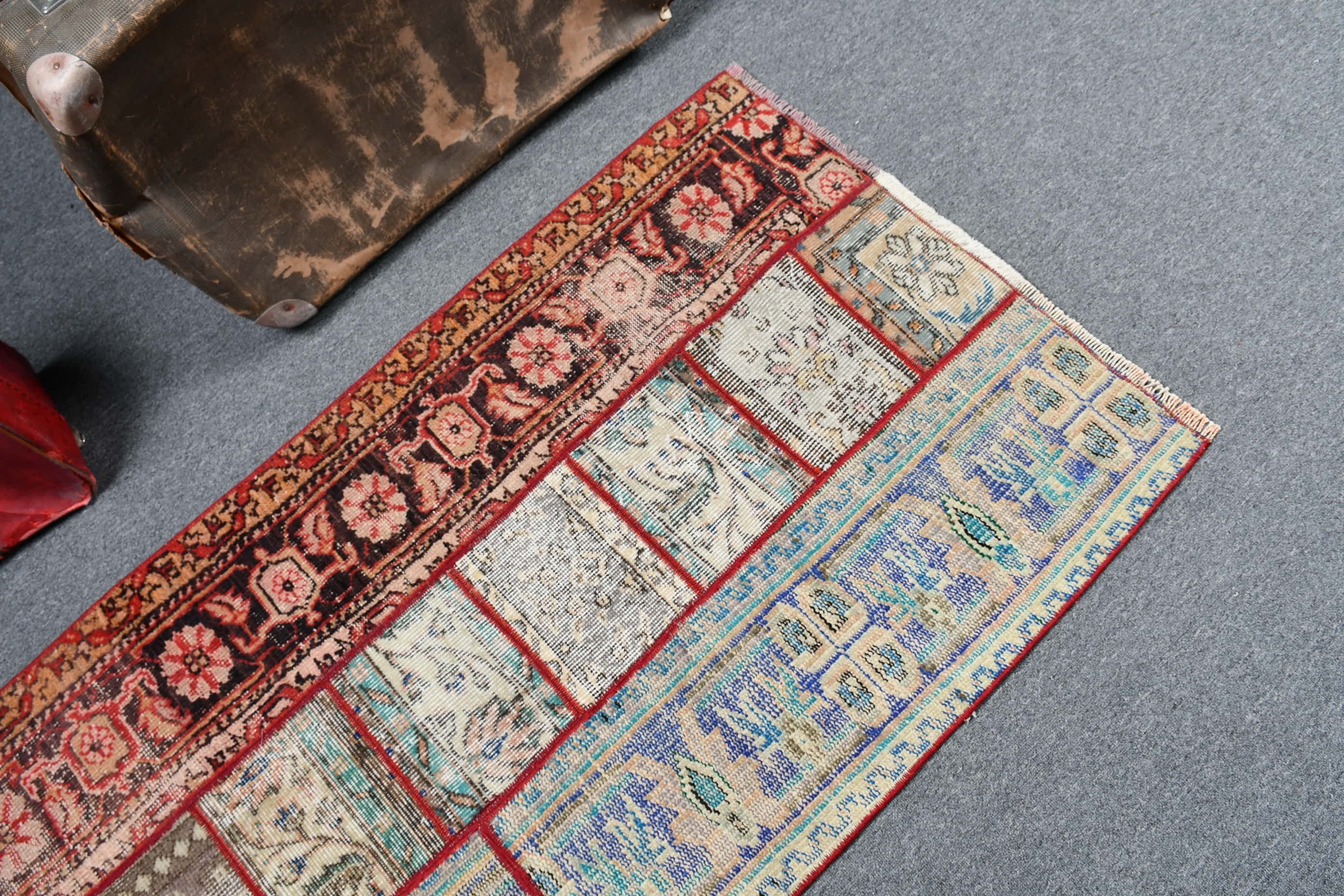 Vintage Halı, Harika Halı, 2,6x4,8 ft Küçük Halılar, Kırmızı Yer Halısı, Sanat Halısı, Oushak Halıları, Türk Halıları, Yatak Odası Halıları, Çocuk Halısı, Yatak Odası Halısı