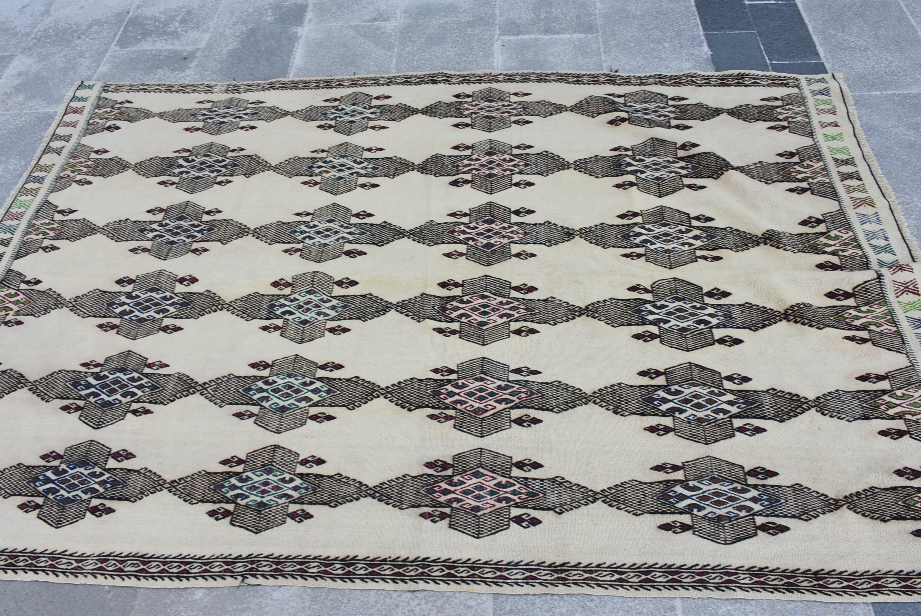 Mutfak Kilim, Oturma odası Kilim, 142x213 cm Oturma odası Kilim, Nostaljik Kilim, Bej Antik Kilim, Uşak Kilim, Oturma odası Kilim